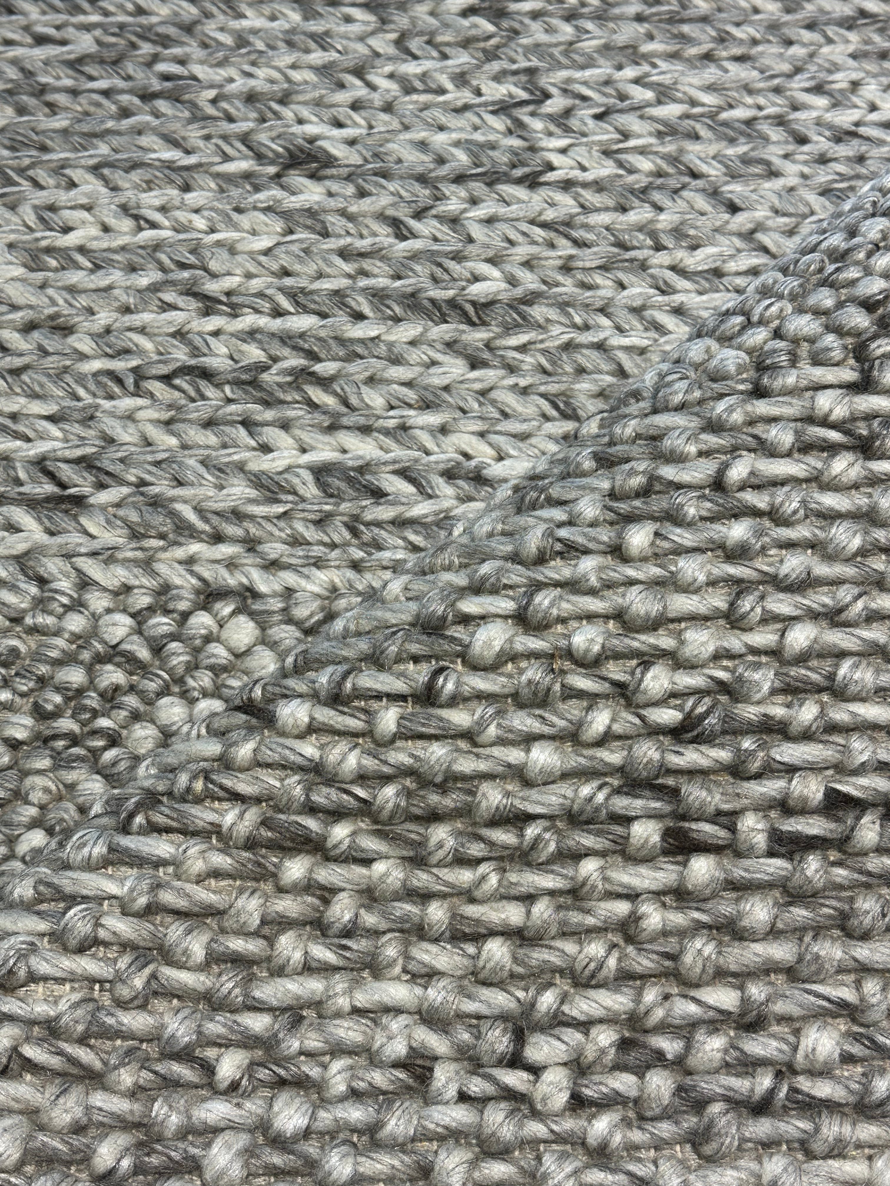 Kendall Roy 6.6x9.3 Handwoven Wool Durrie Natural/Grey Grass