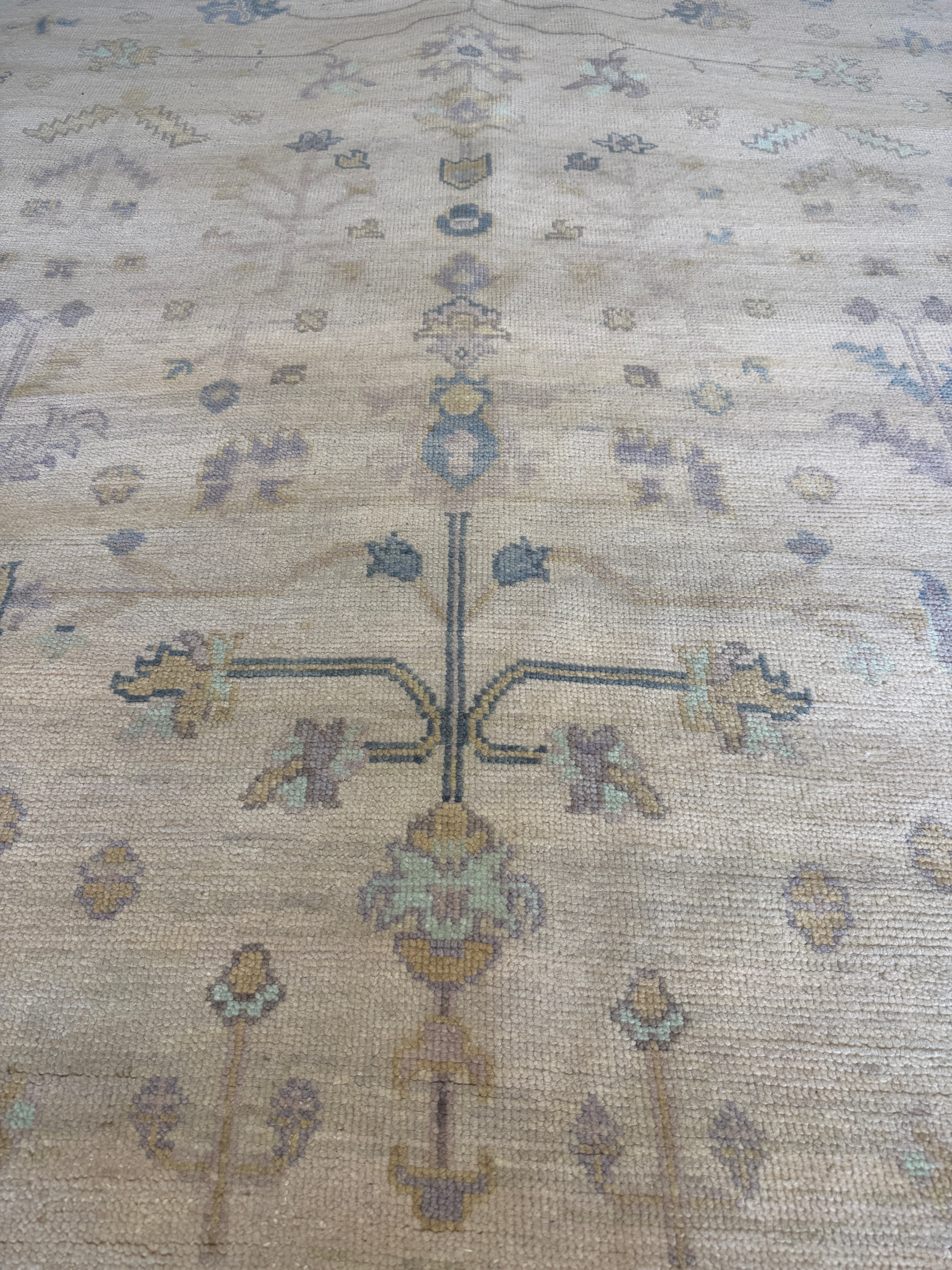 Wakeema Hollis 8x10 Lavender Hand-Knotted Oushak Rug