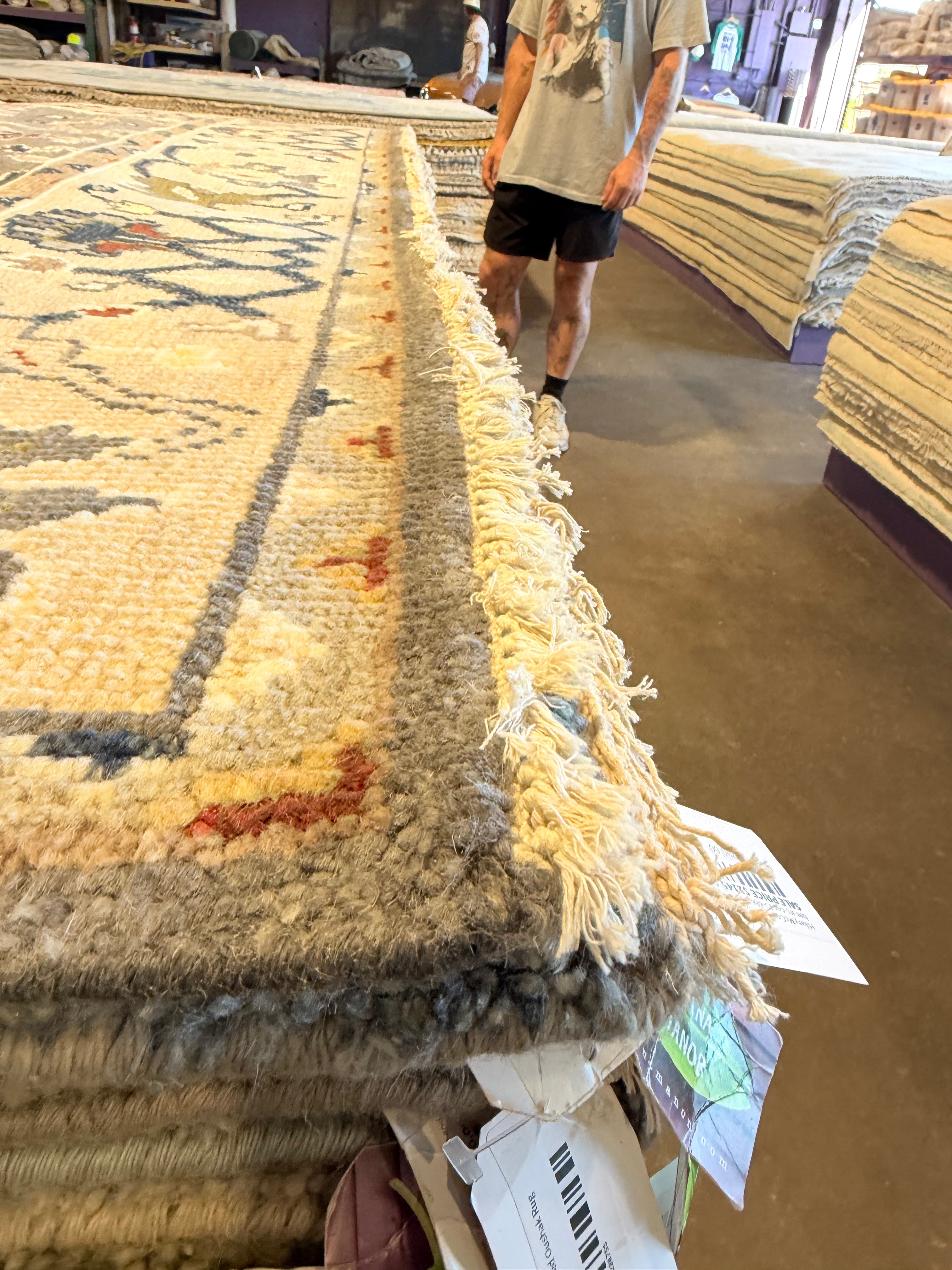 Mena Suvari  8x10 Dark Grey and Cream Hand-Knotted Oushak Rug