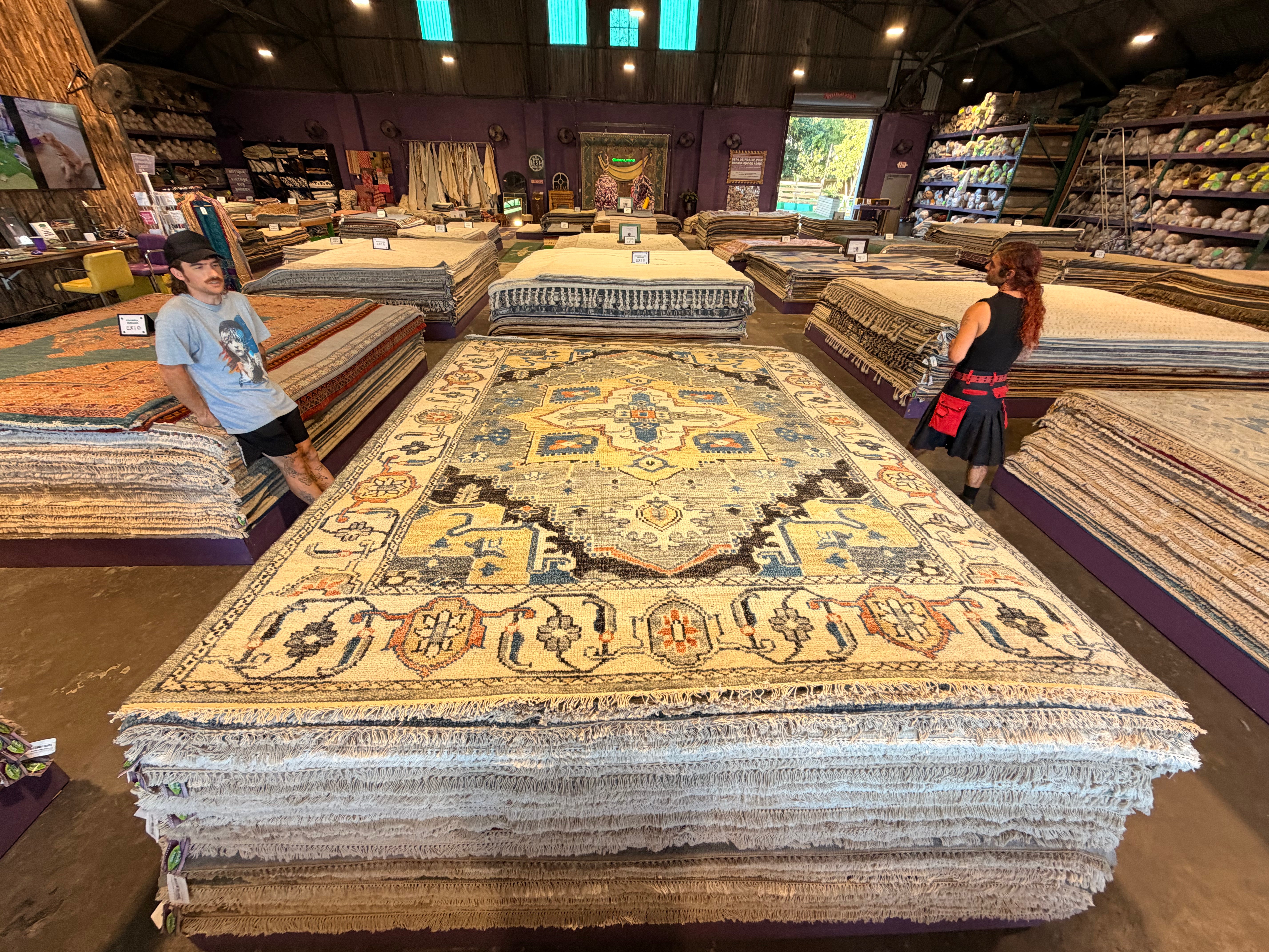 Tiffany 8x10.3 Dark Grey and Ivory Hand-Knotted Oushak Rug