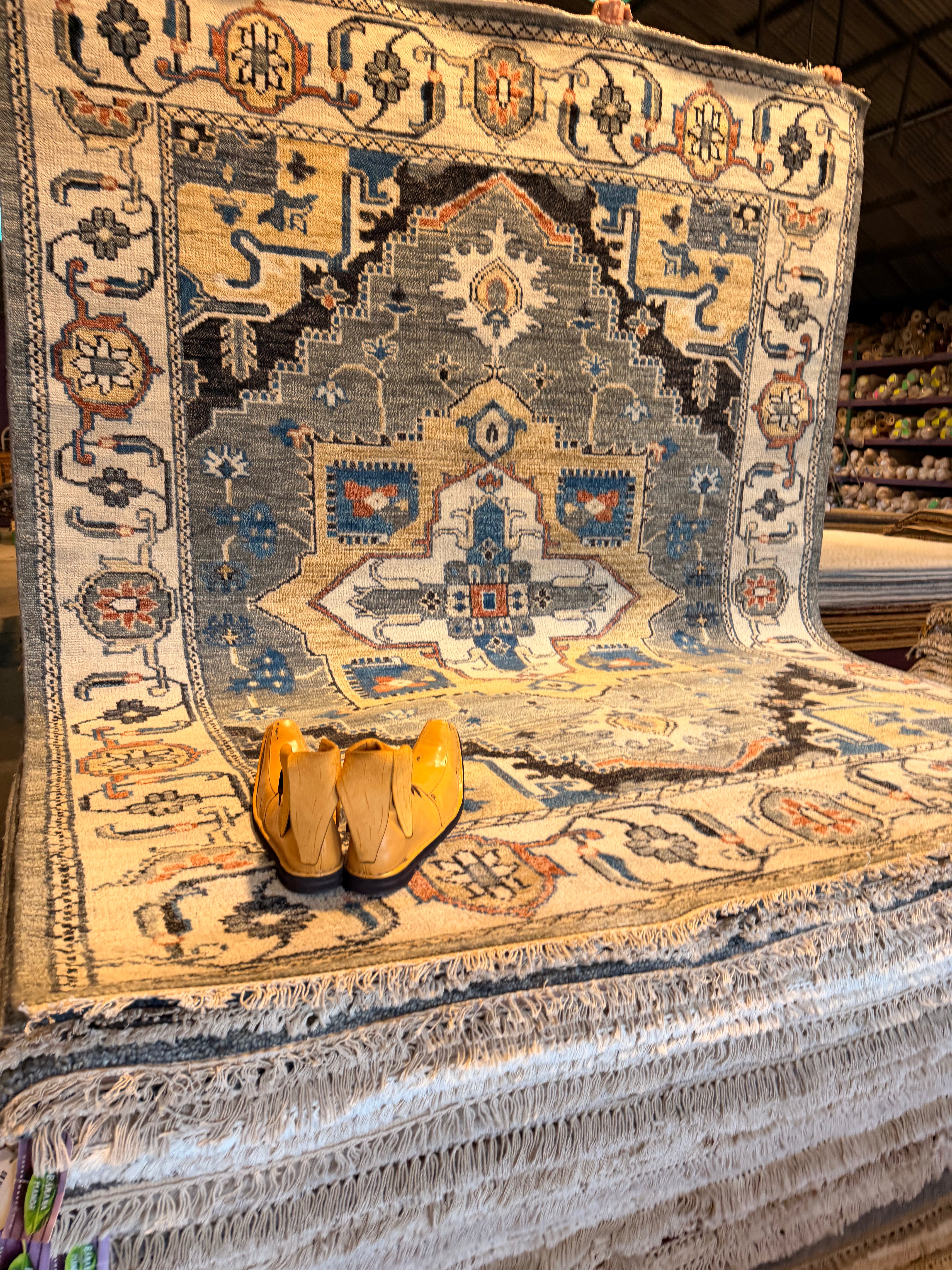 Tiffany 8x10.3 Dark Grey and Ivory Hand-Knotted Oushak Rug