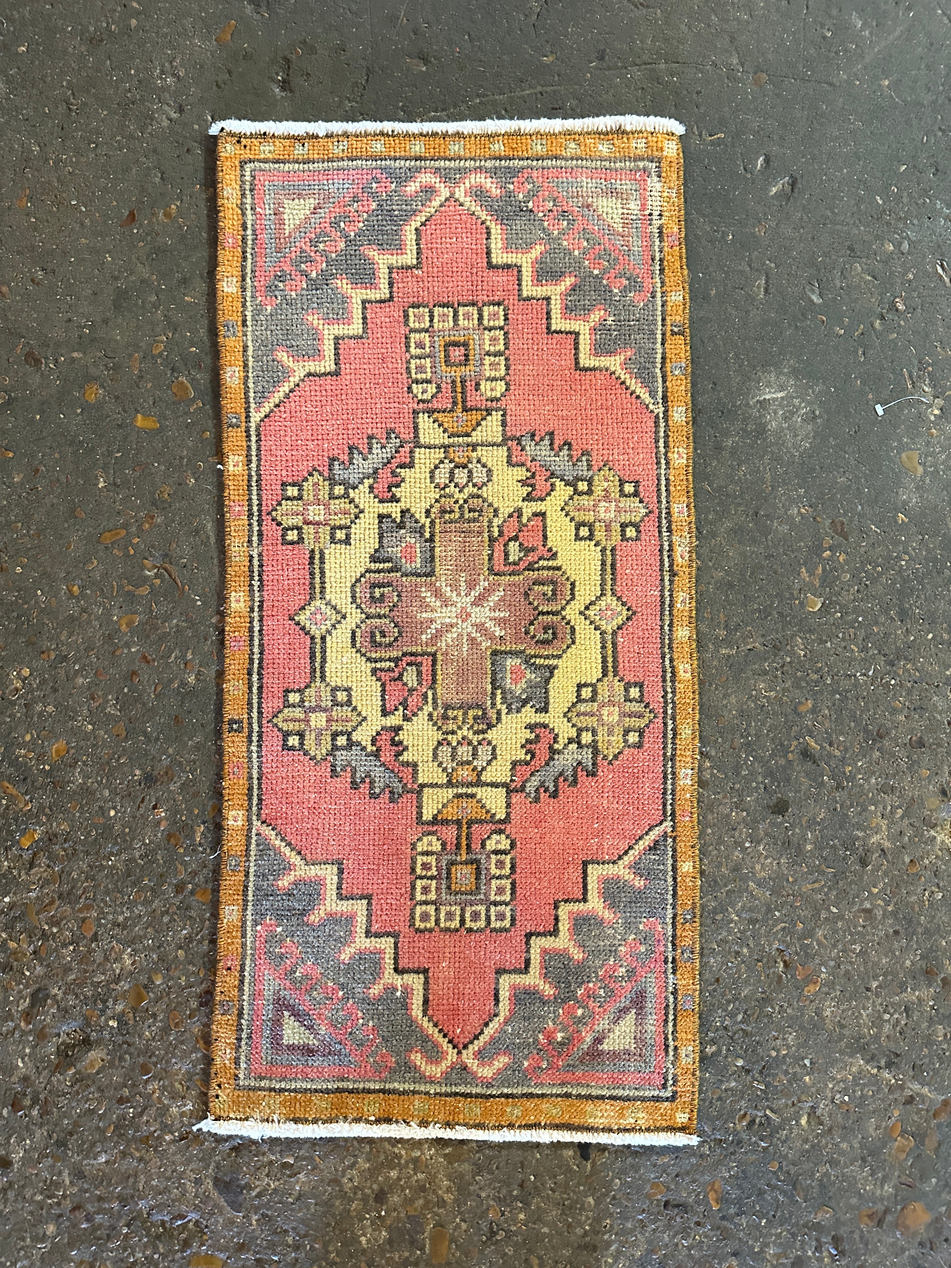 Vintage 1.5x3 Pink and Gold Turkish Oushak Small Rug