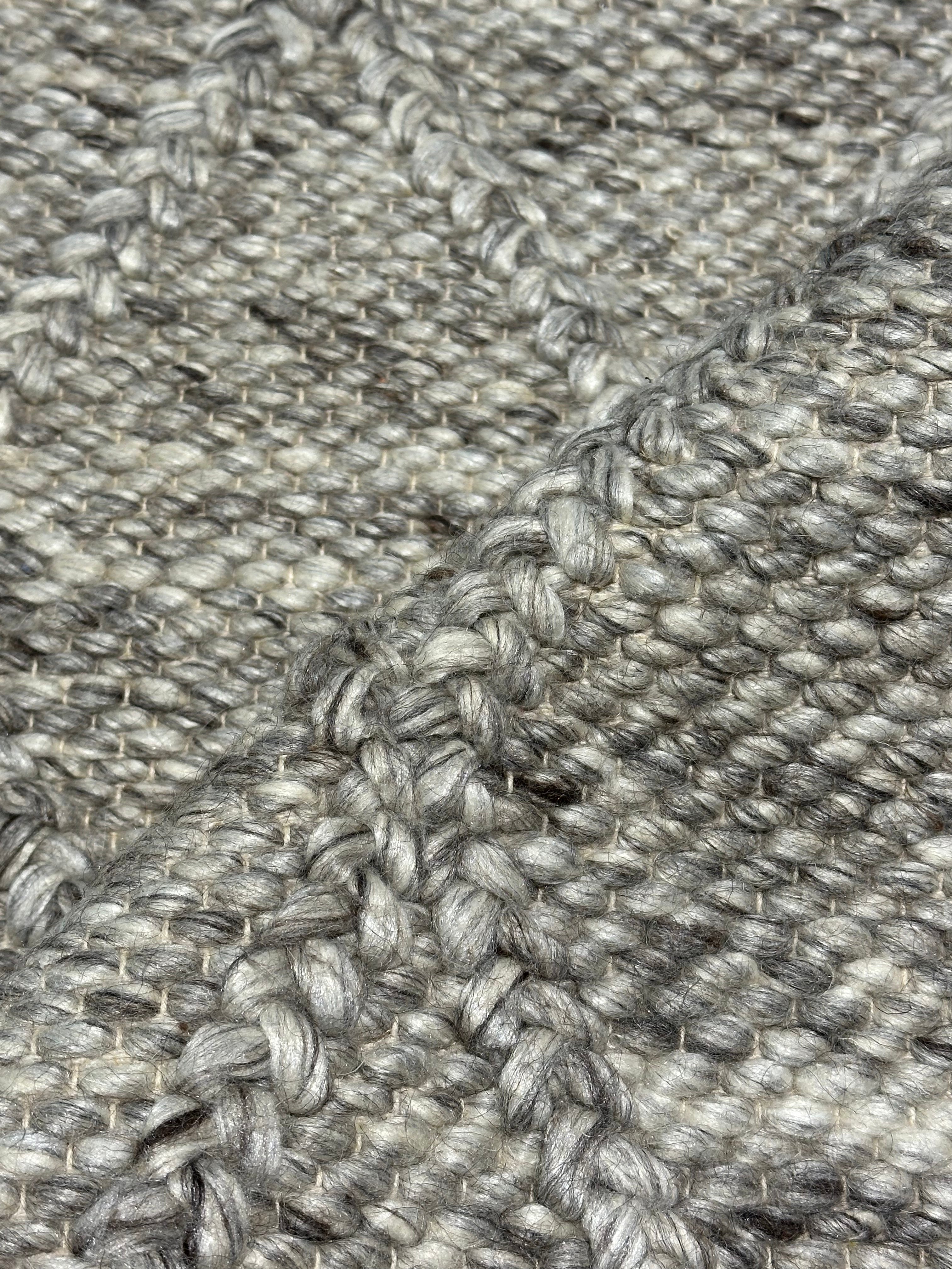 Gerri 6.6x9.3 Handwoven Wool Durrie Natural/Grey Geometrical