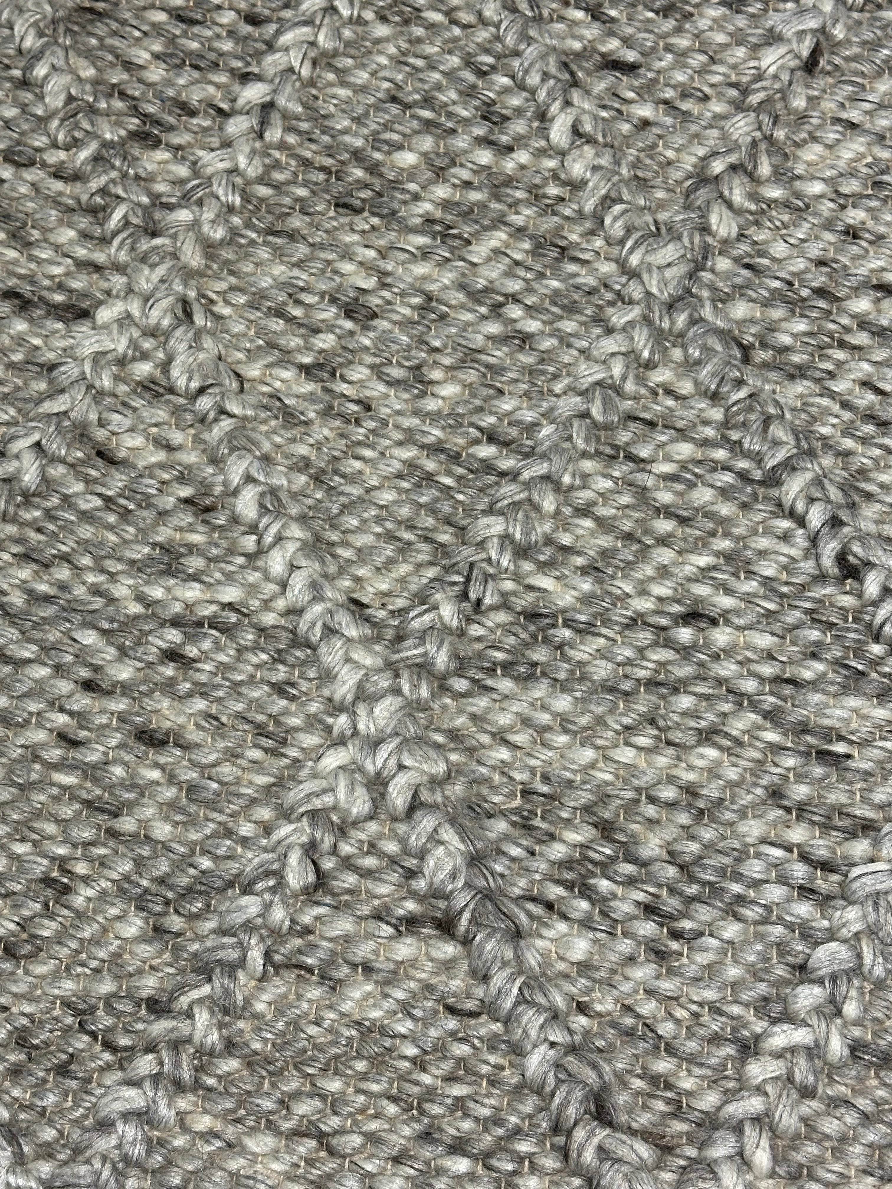 Gerri 6.6x9.3 Handwoven Wool Durrie Natural/Grey Geometrical