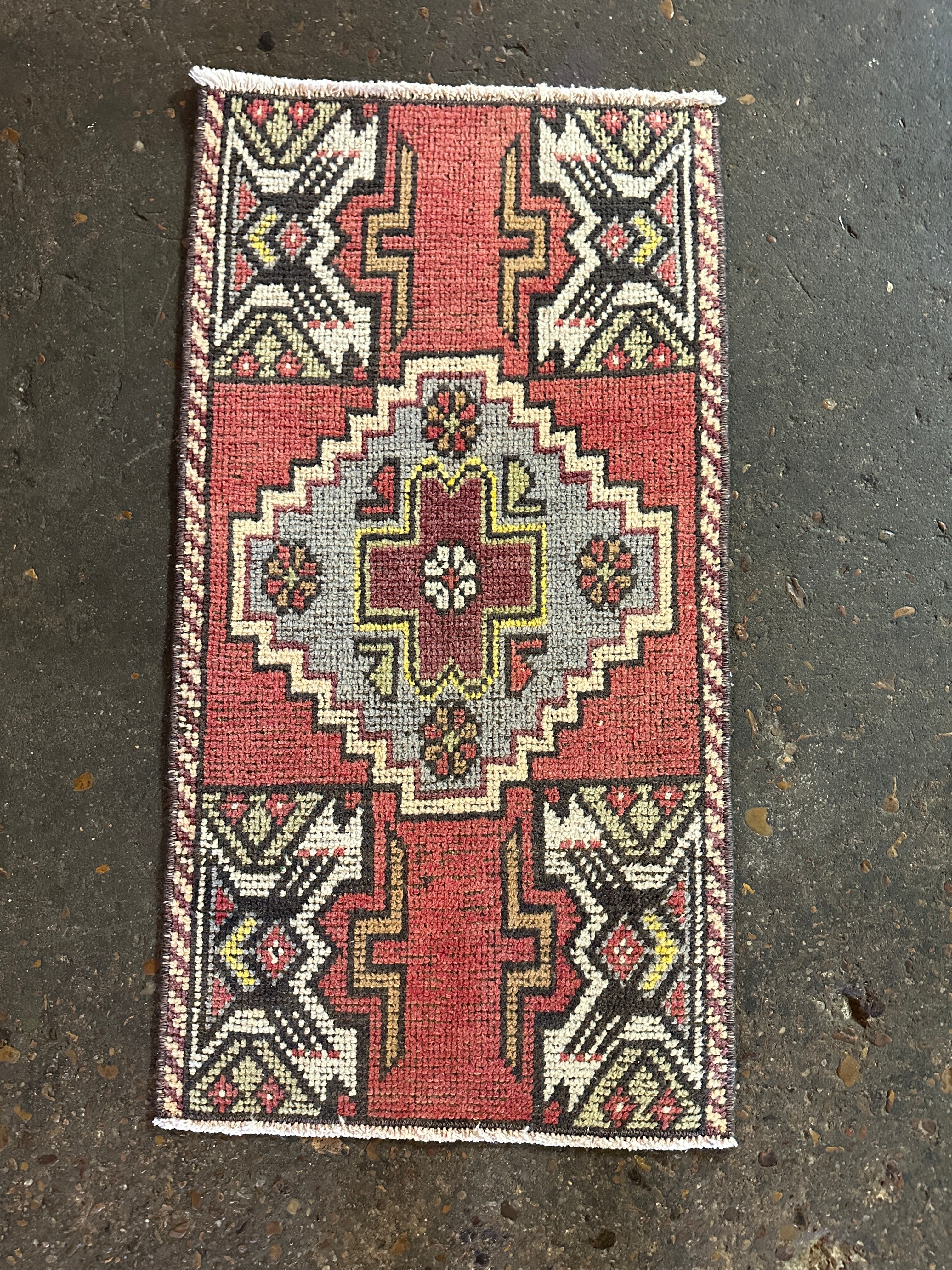 Vintage 1.6x2.10 Red and Blue Turkish Oushak Small Rug