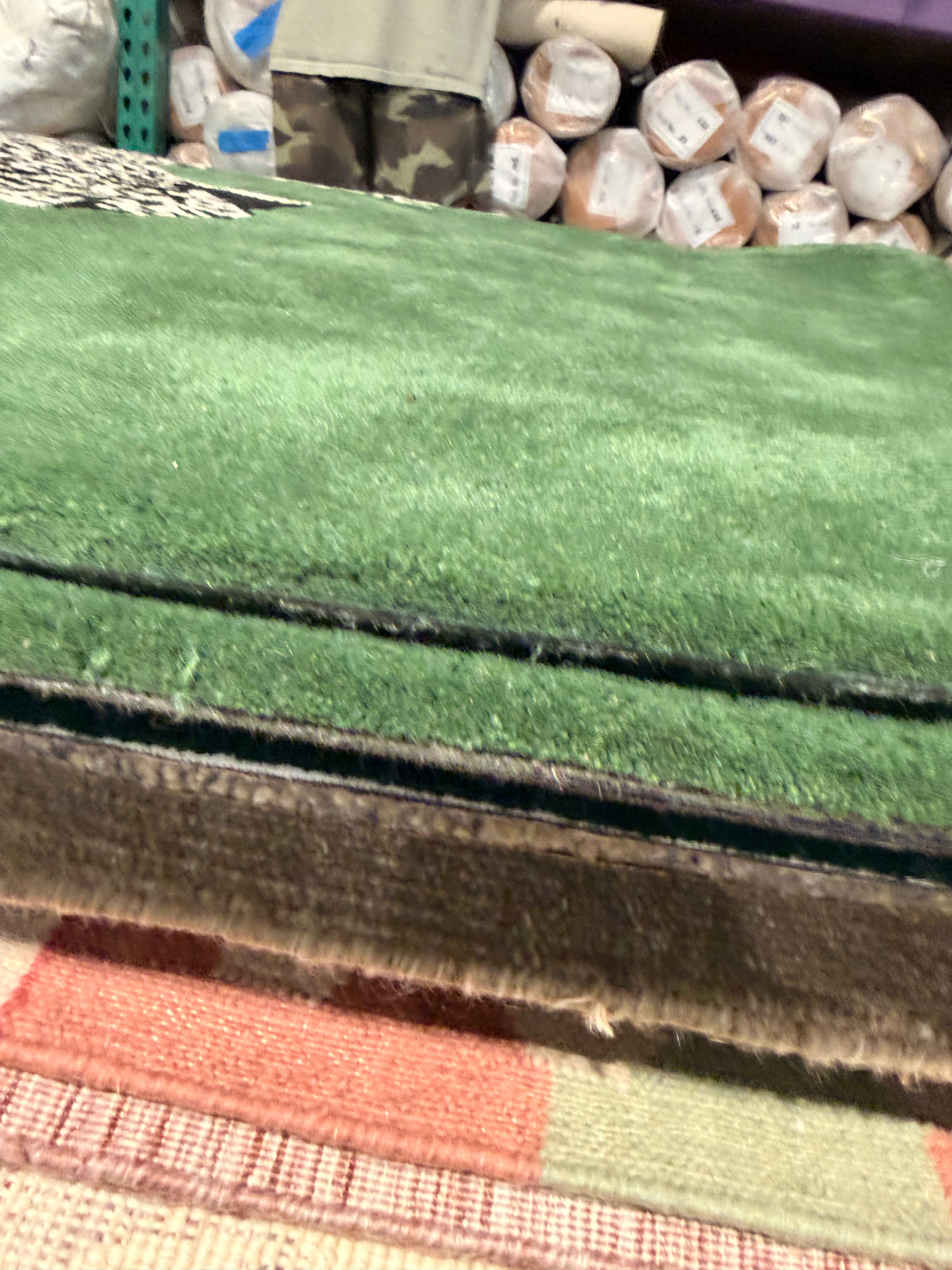 Stalking Leopard Hand-Tufted Runner Rug