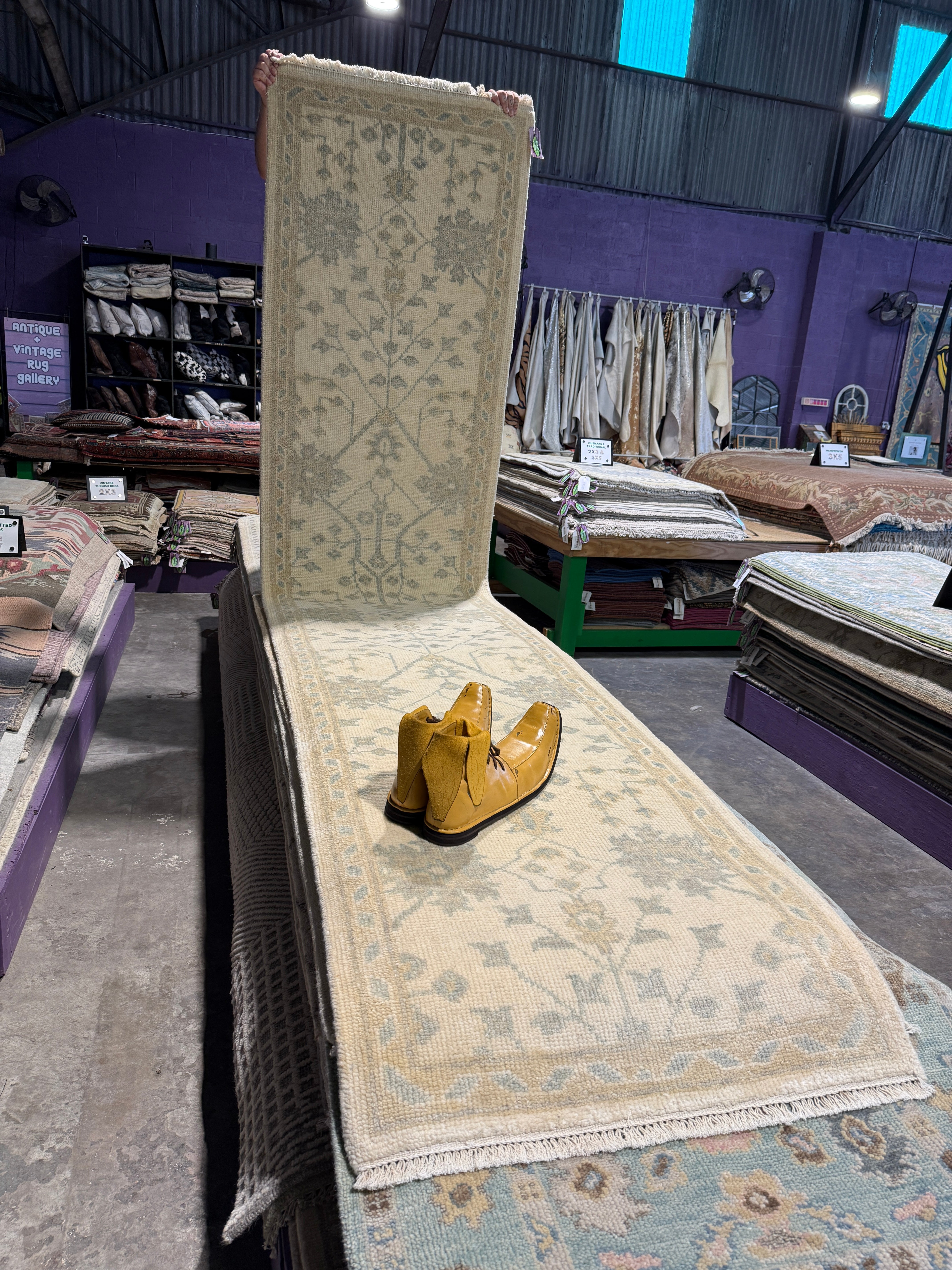 Annemie 2.6x12.3 Ivory Oushak