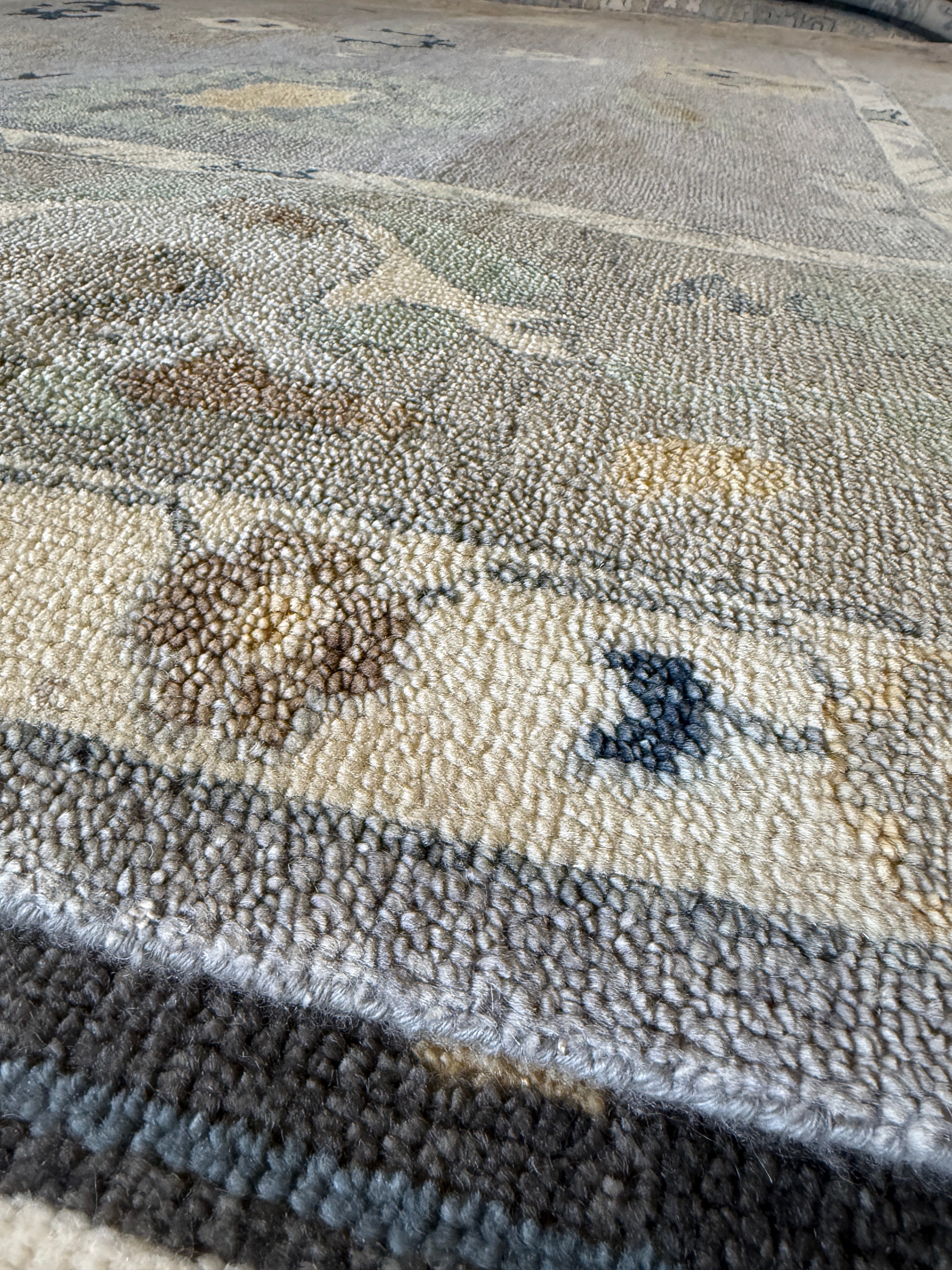 Lauren Hutton 9x12 Grey and Tan Hand-Knotted Oushak Rug