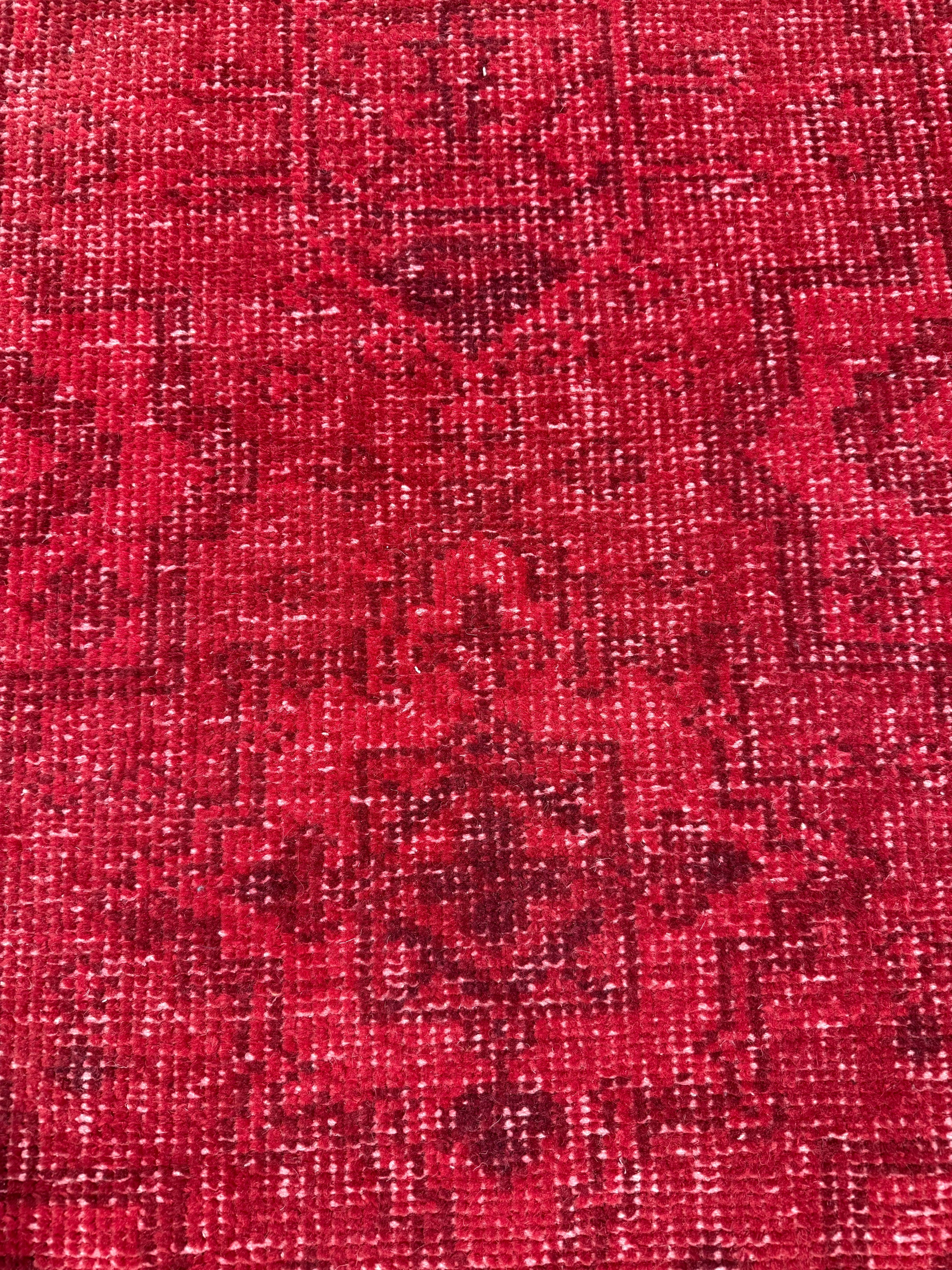 Alexis Strum 2.6x5 Red Hand-Knotted Oushak Rug