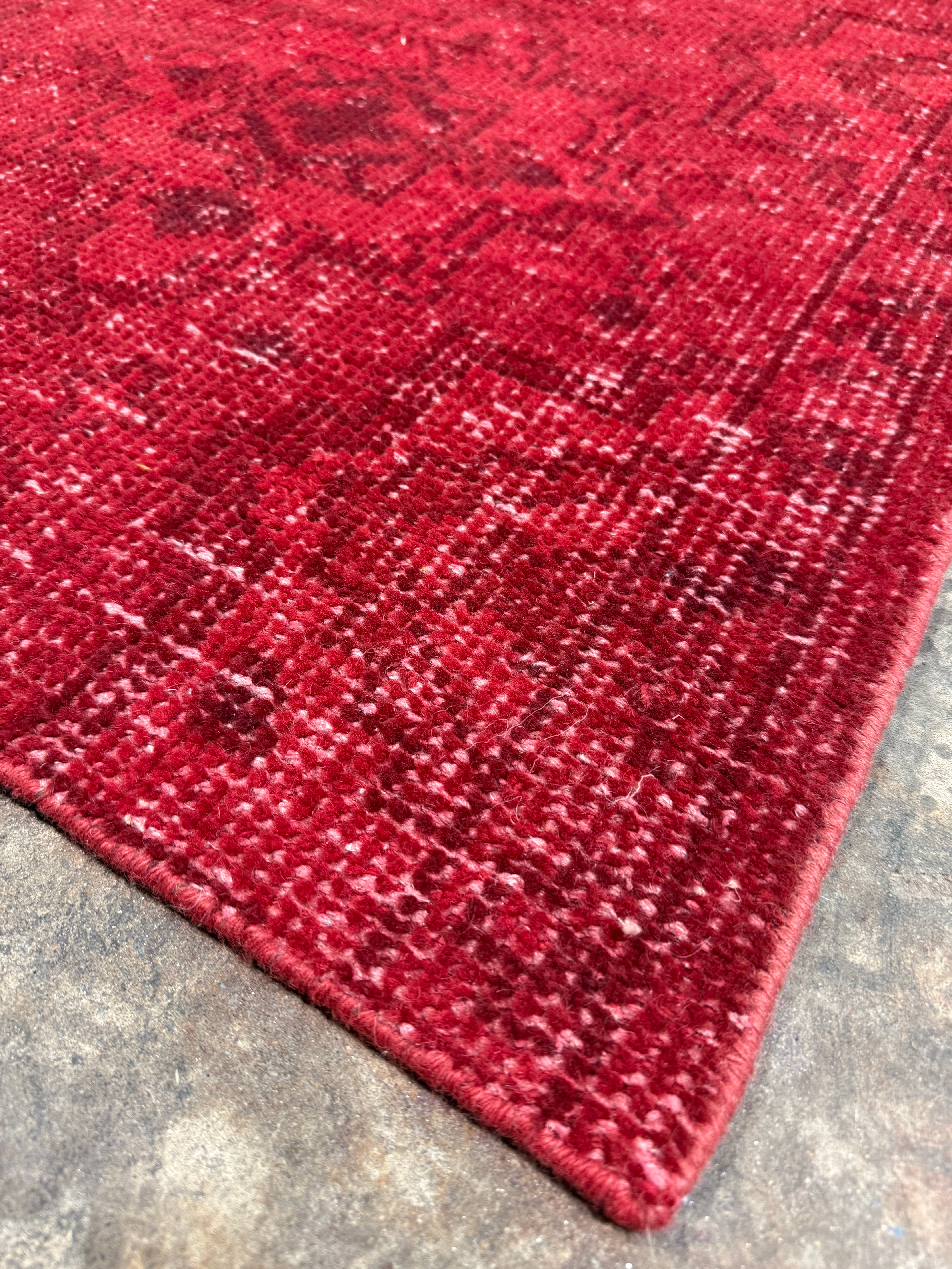 Alexis Strum 2.6x5 Red Hand-Knotted Oushak Rug