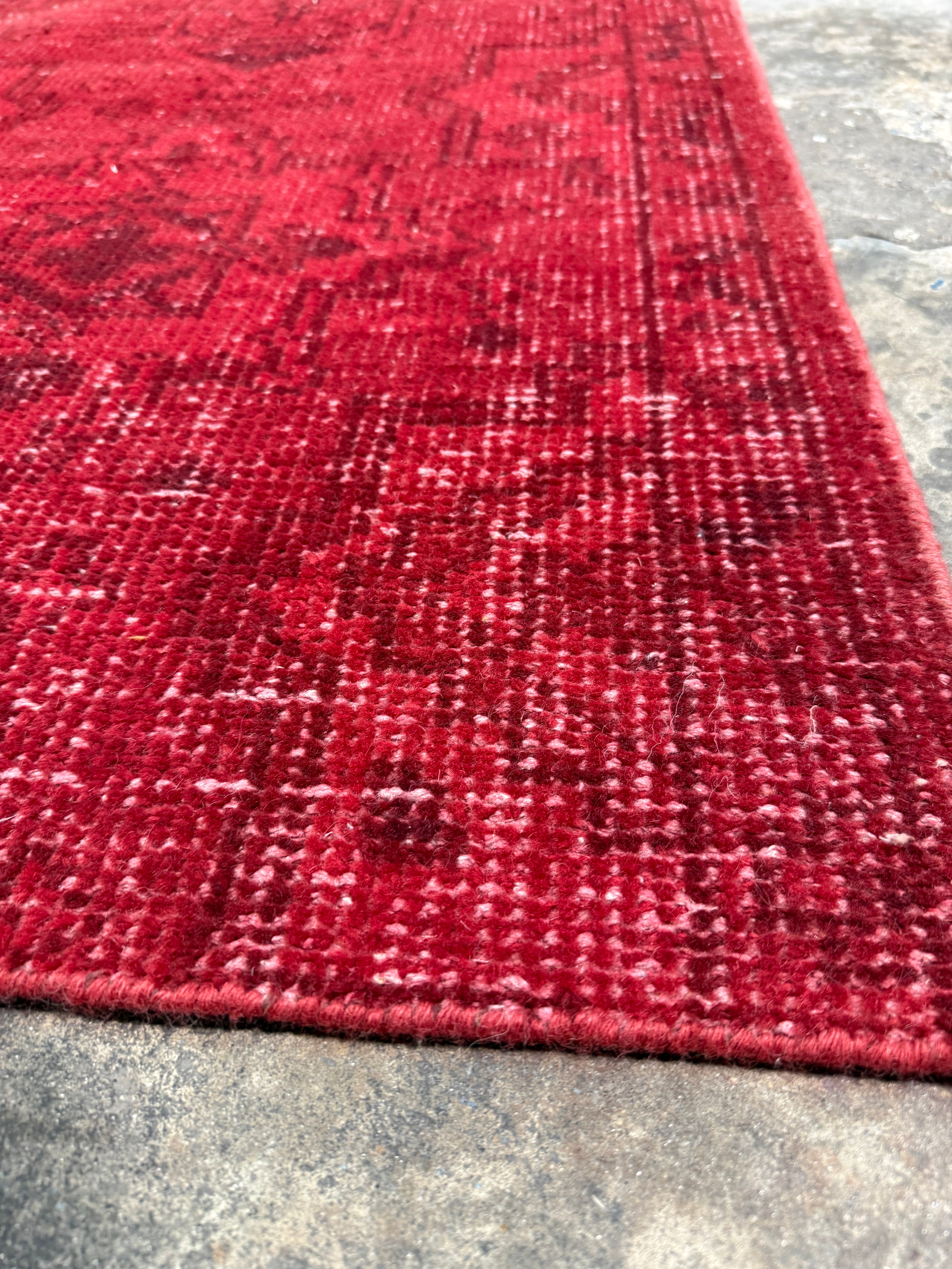 Alexis Strum 2.6x5 Red Hand-Knotted Oushak Rug