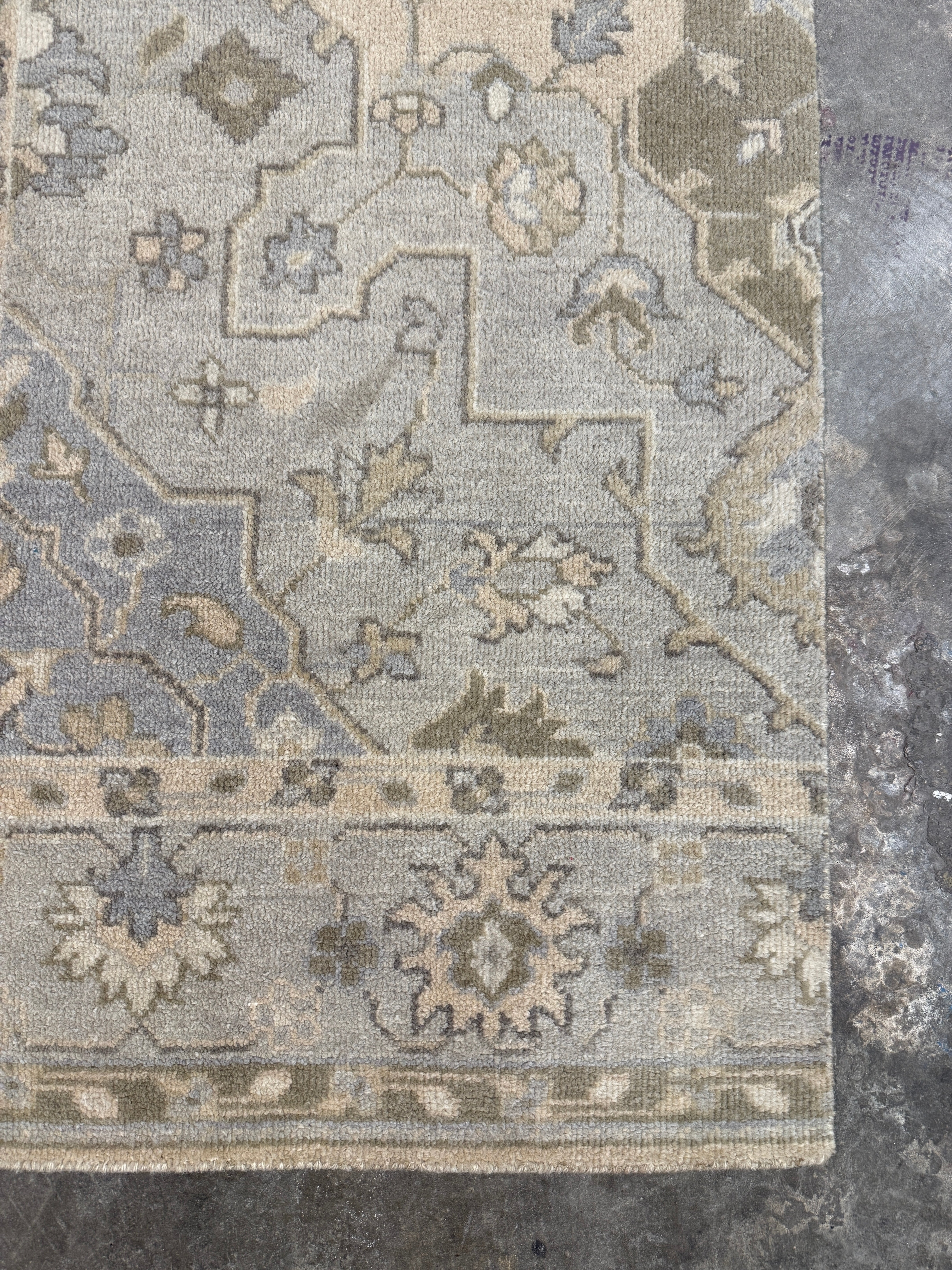 Kelly Strum 2.3x4.6 Grey Hand-Knotted Oushak Rug