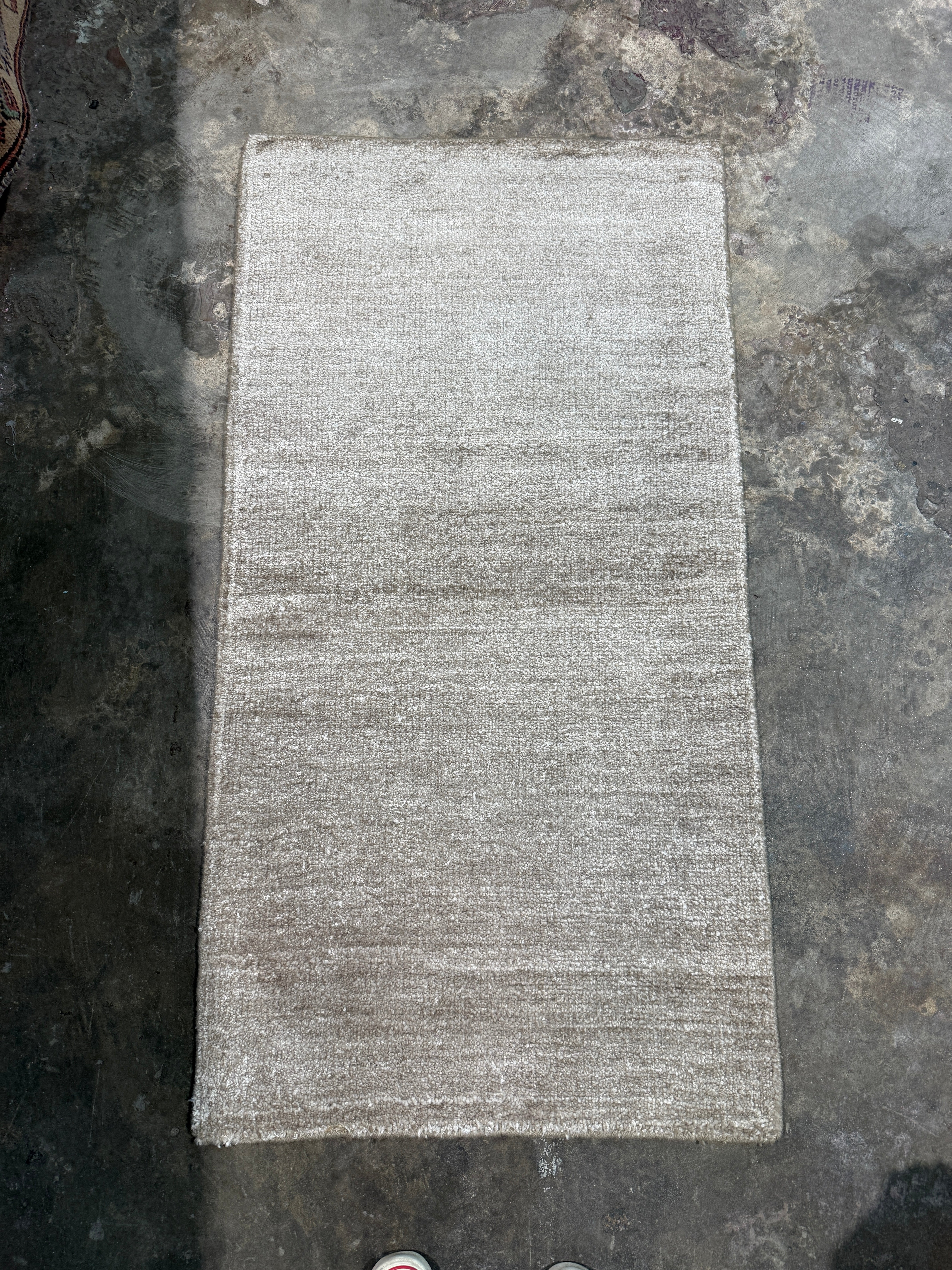 Allison Strum 2.3x4.6 Hand-Knotted Modern Rug