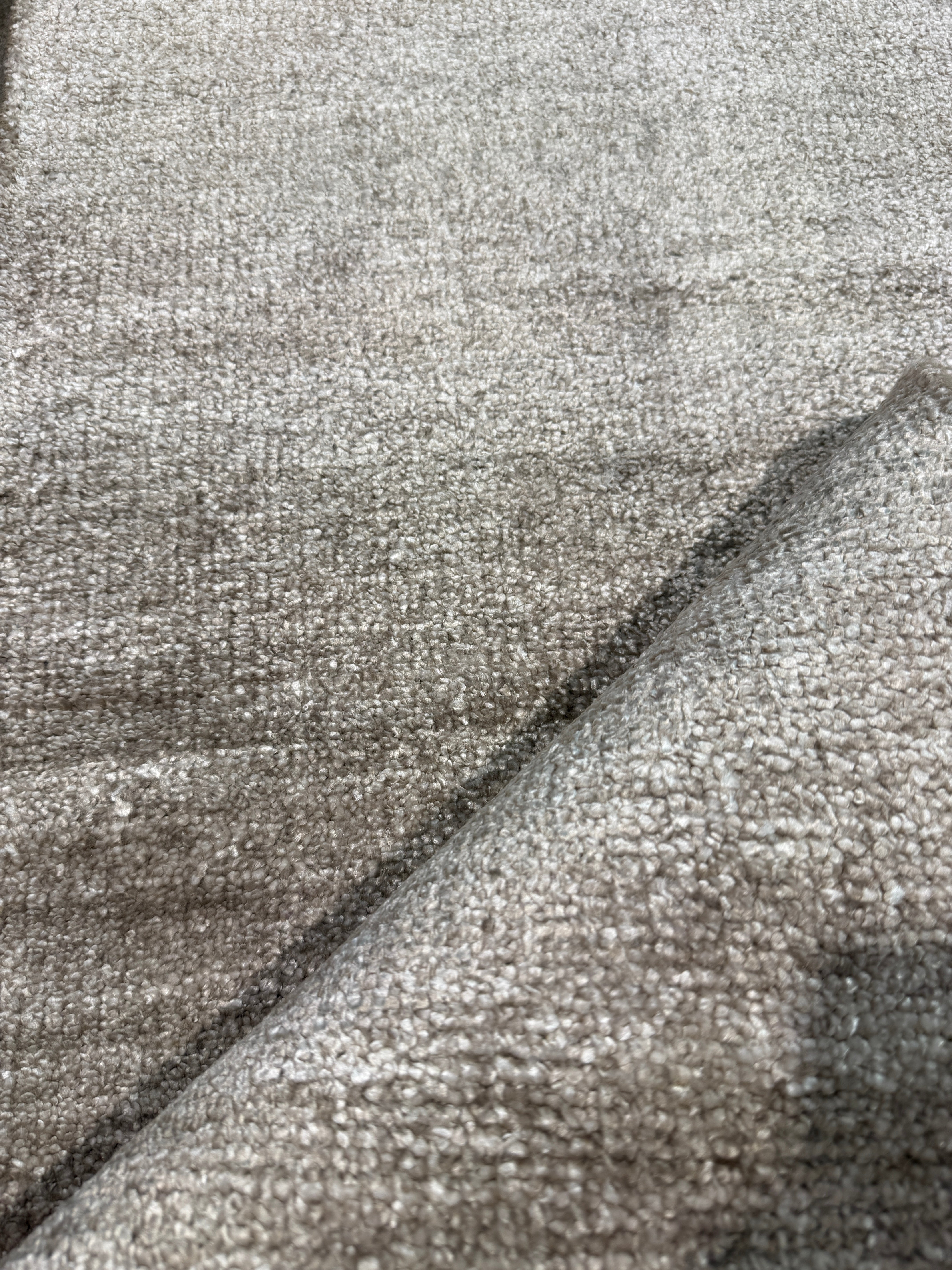 Allison Strum 2.3x4.6 Hand-Knotted Modern Rug