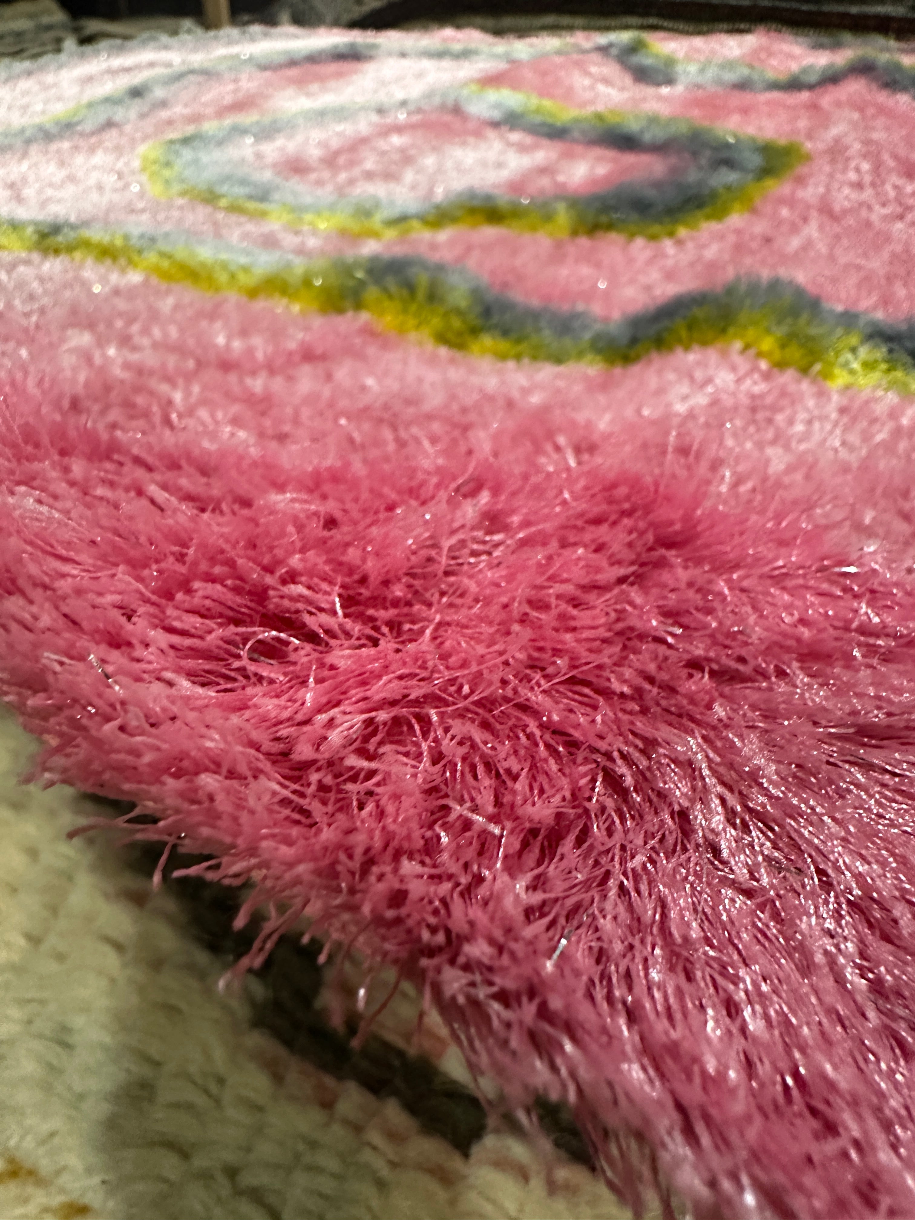 George Pinkelstein 5x7 Hand-Woven Modern Shaggy Pink Viscose