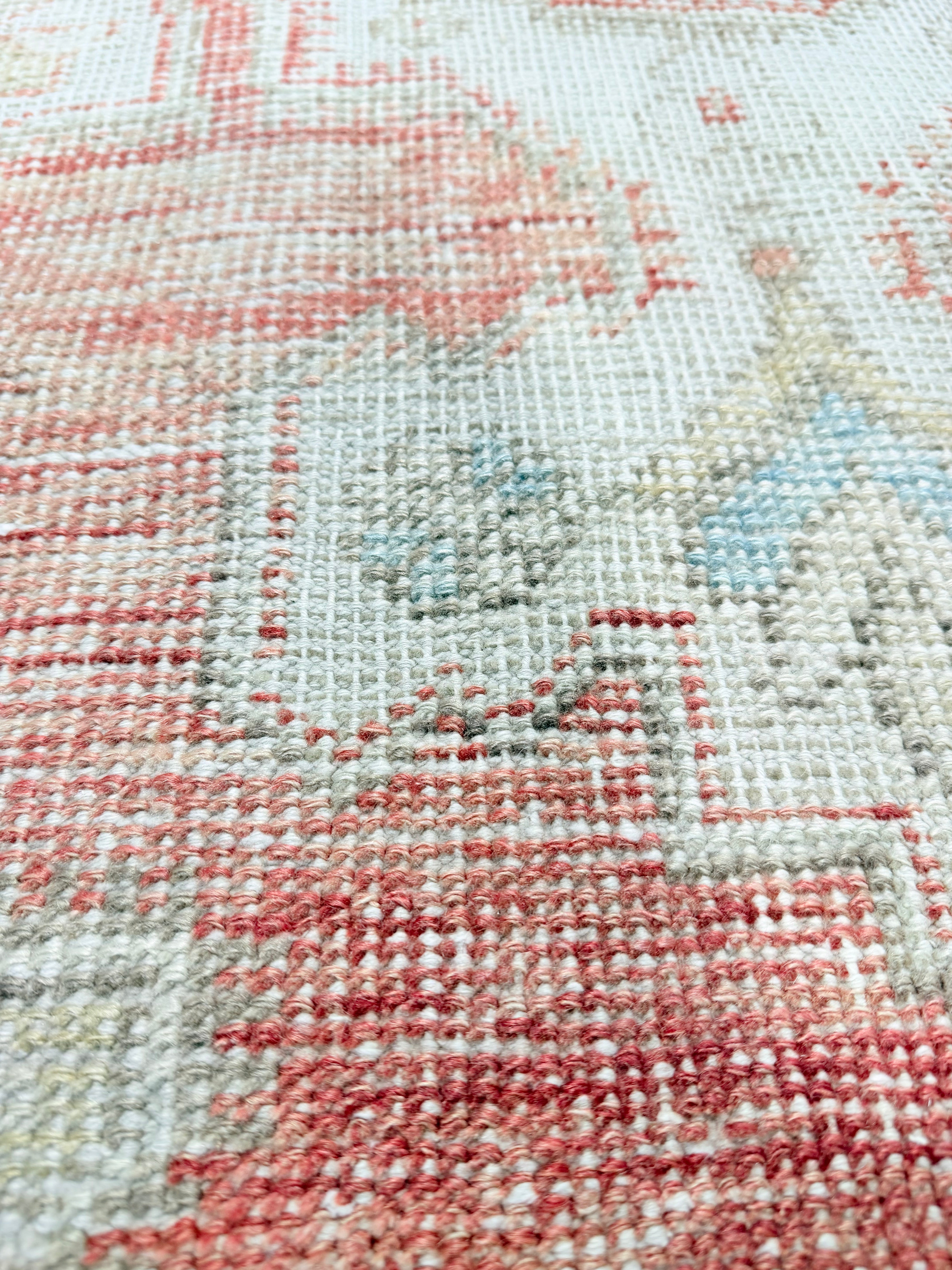 Stacy Austin 4.10x8 Turkish Ivory and Red Rug