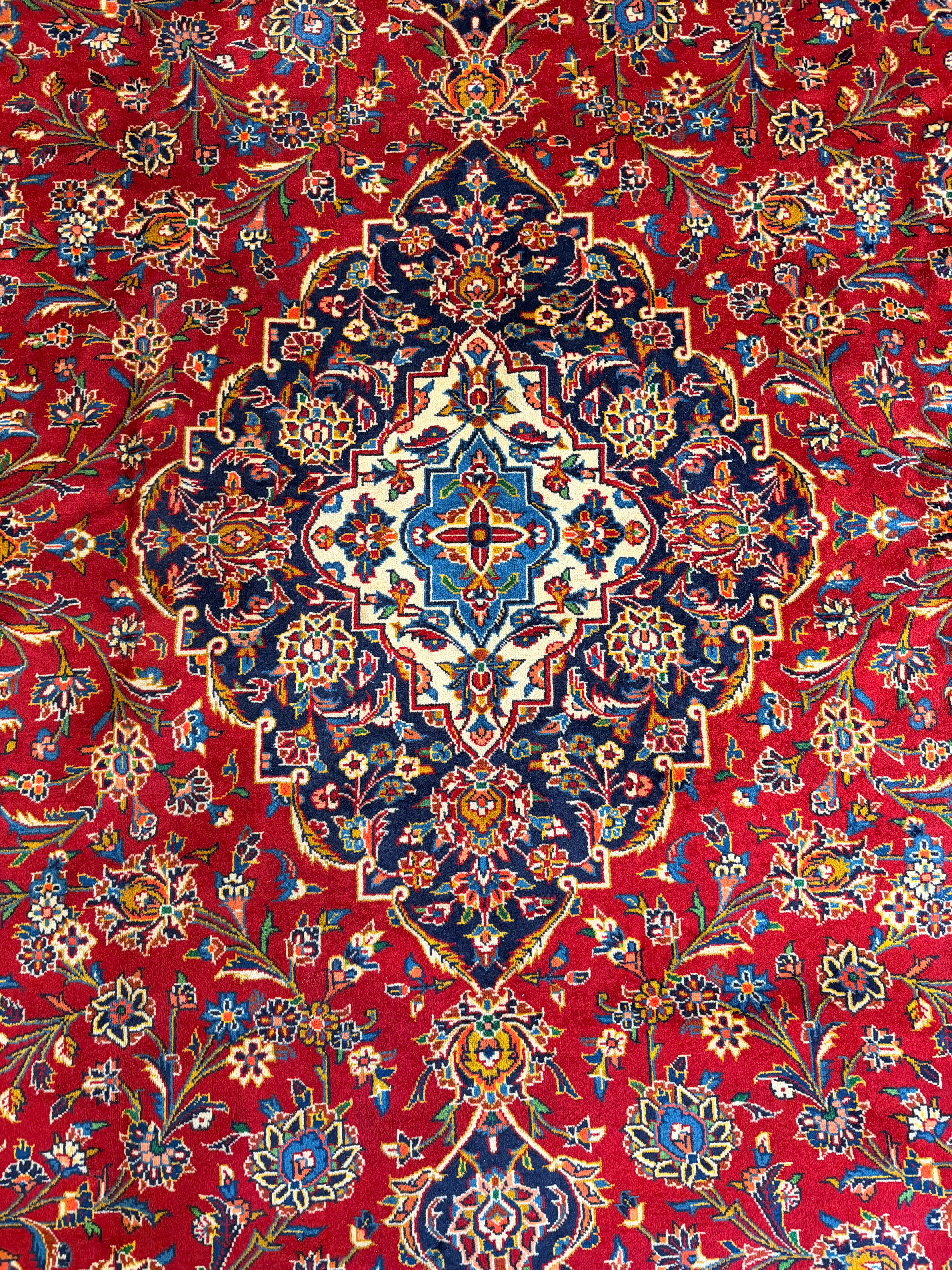 Millie Bobby Brown 9.9x13.2 Iranian Persian Khashan Red Rug