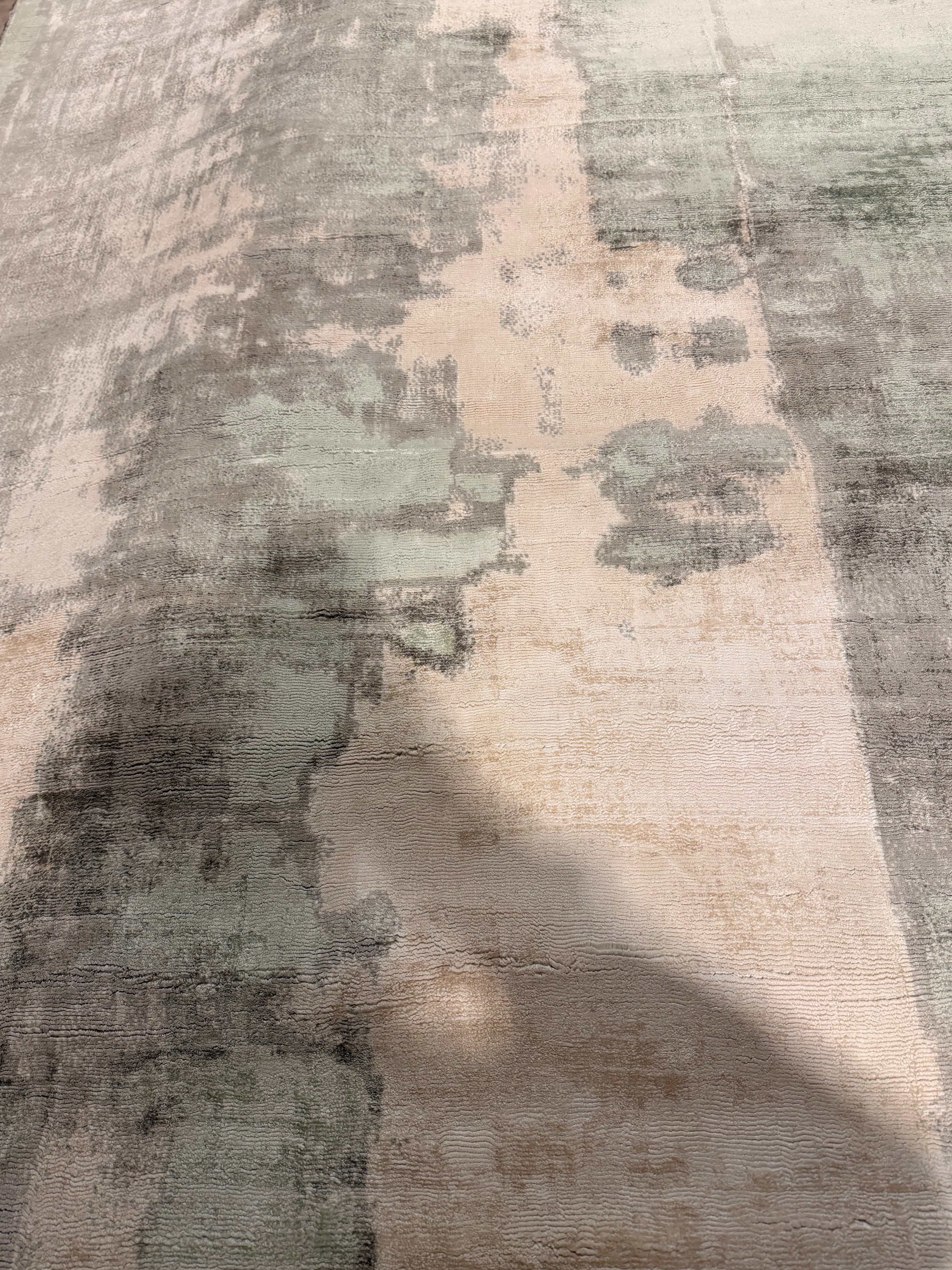 Ian Handwoven Silver & Grey Modern Viscose (Multiple Sizes)