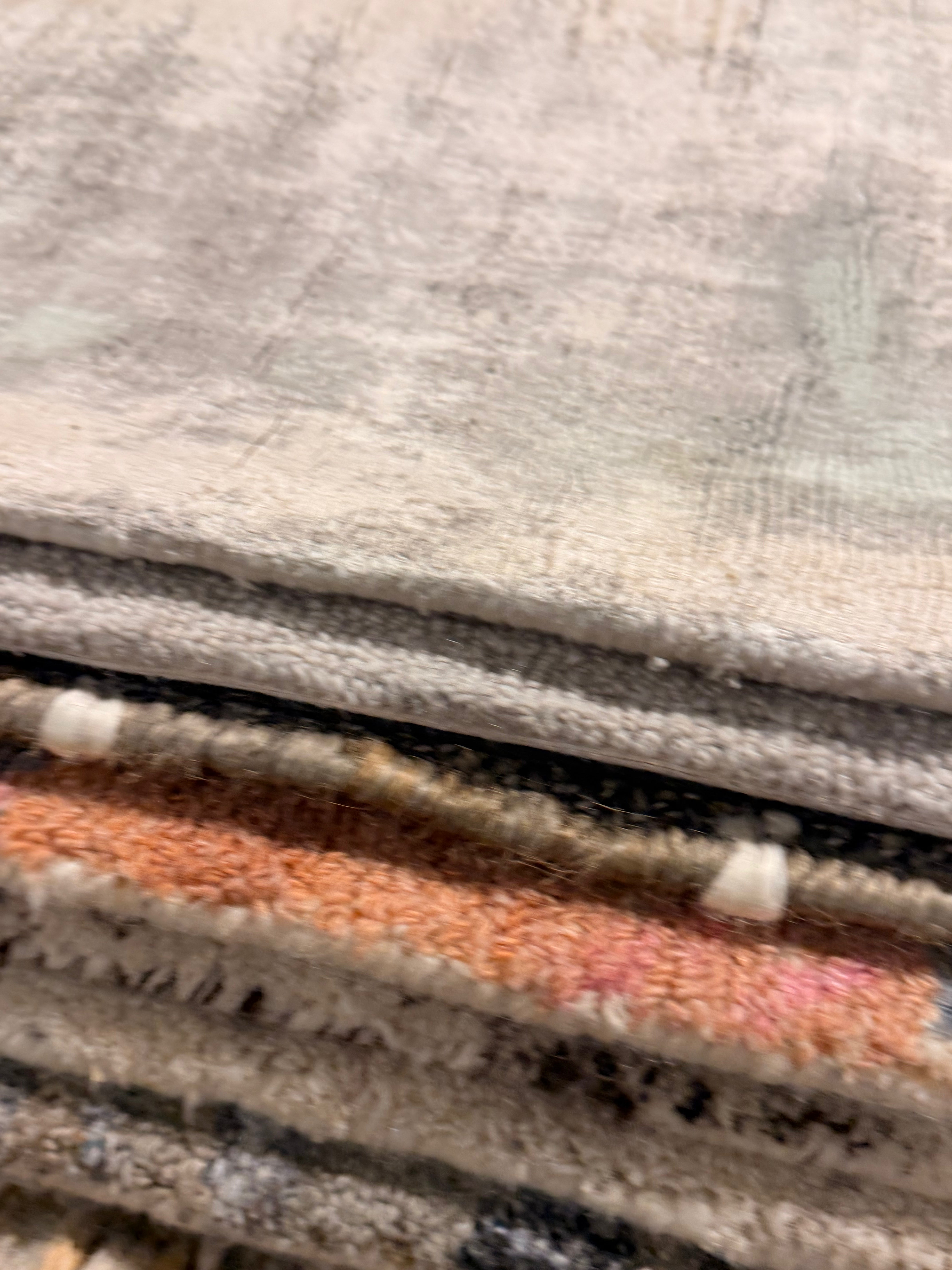 Ian Handwoven Silver & Grey Modern Viscose (Multiple Sizes)