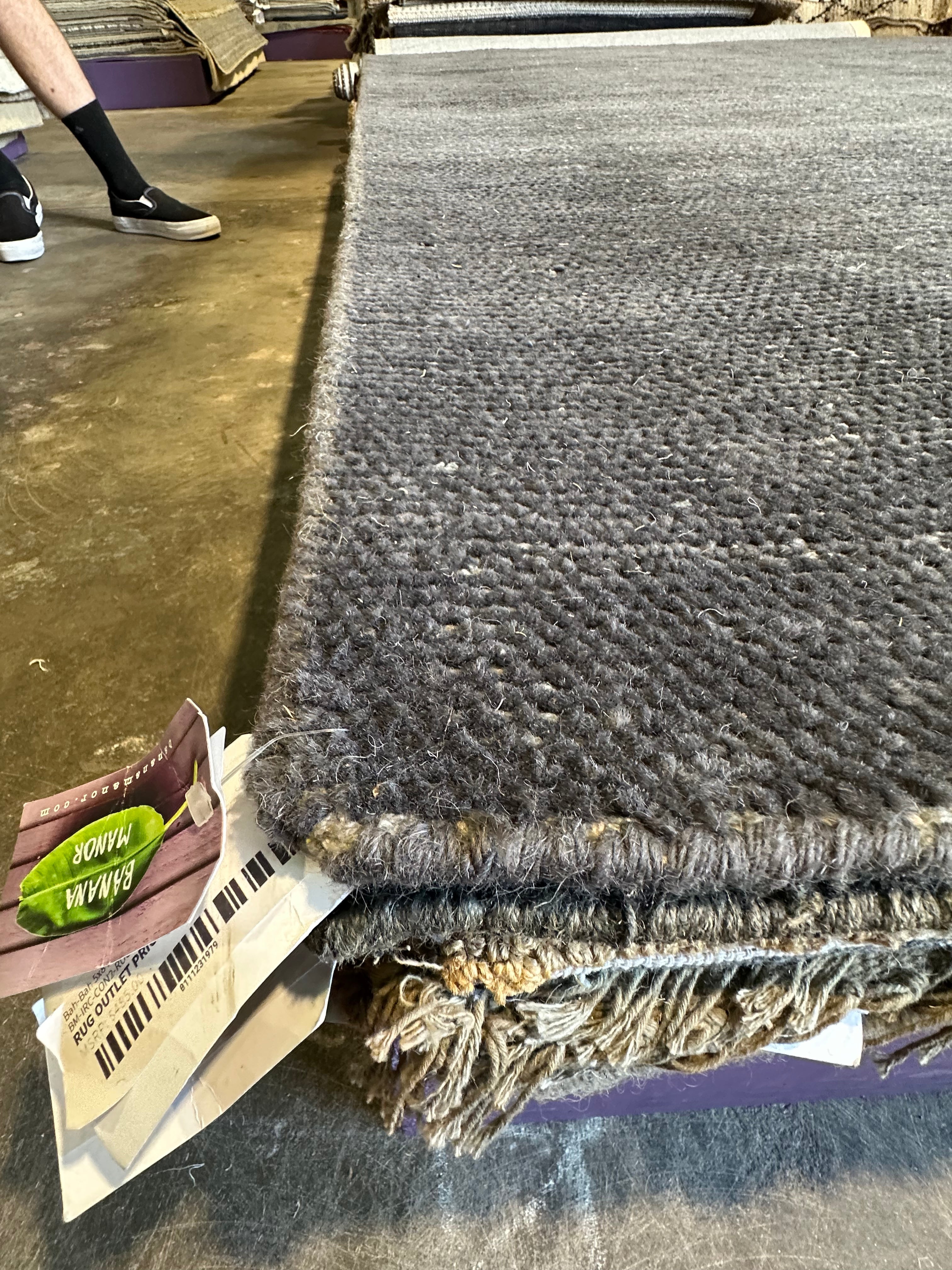 Phillip Gray 5.6x7.6 Dark Grey Handwoven Rug