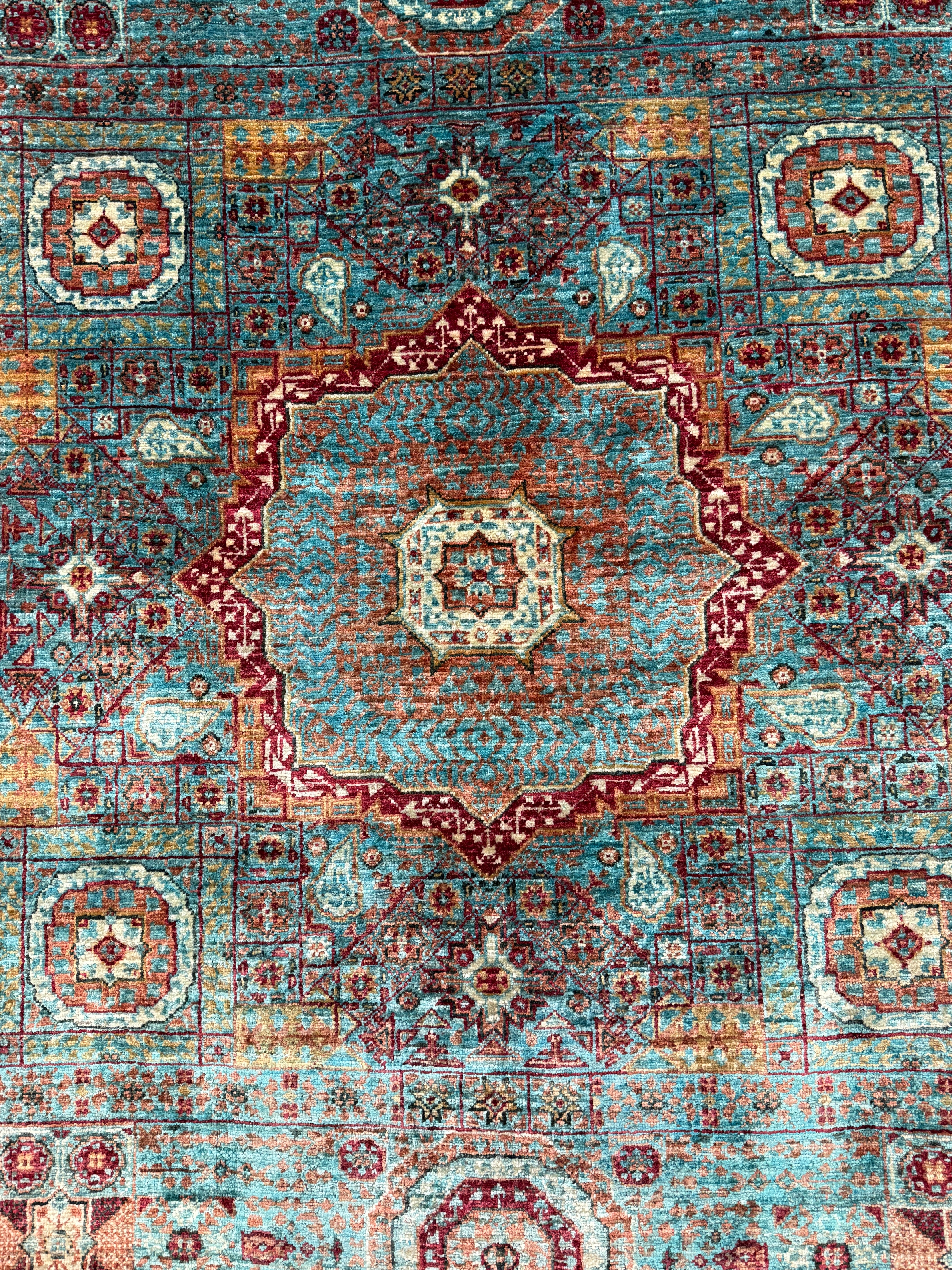 Leilaa 5.3x6.9 Blue and Red Afghani Mamluk Rug
