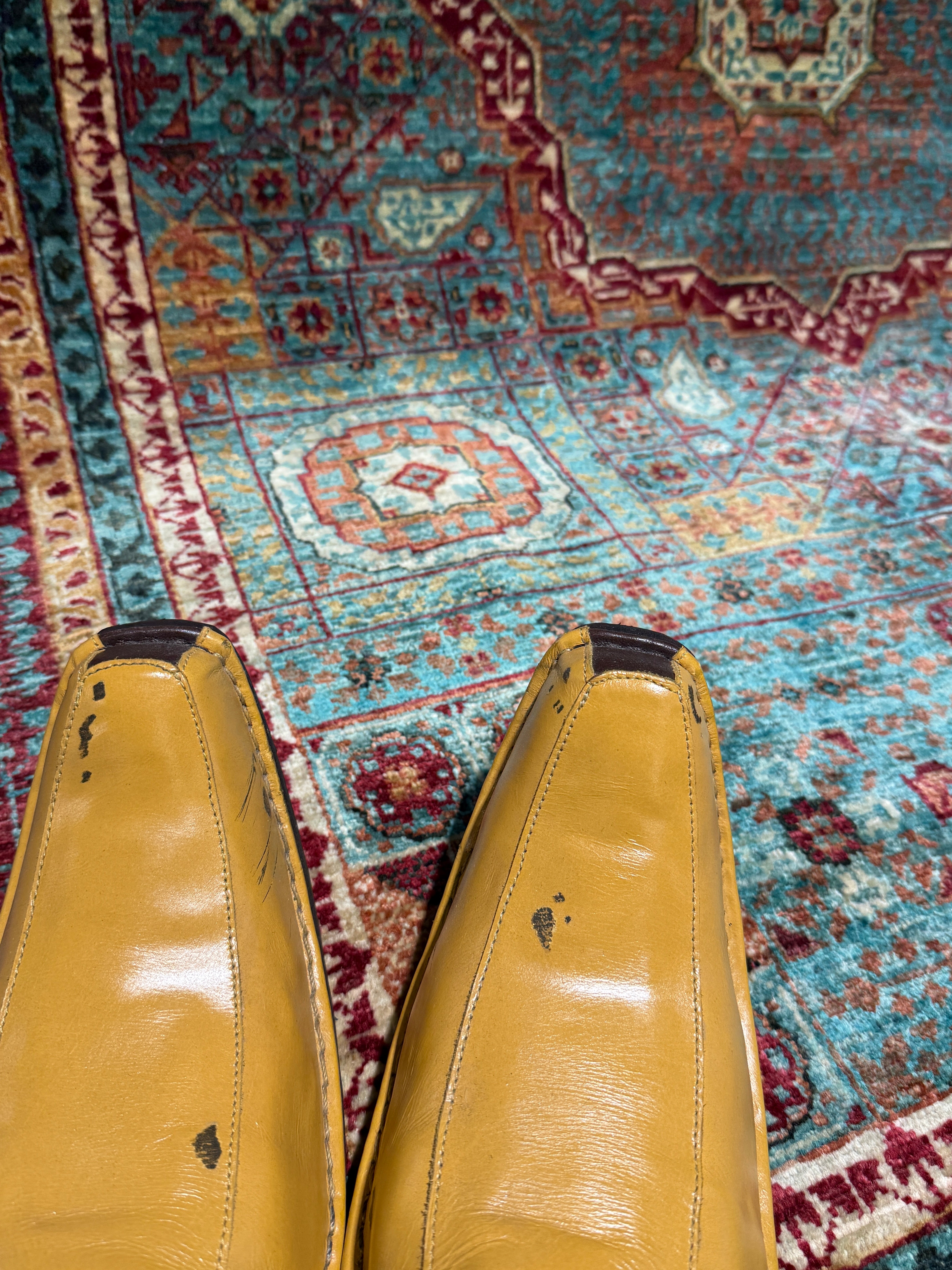 Leilaa 5.3x6.9 Blue and Red Afghani Mamluk Rug