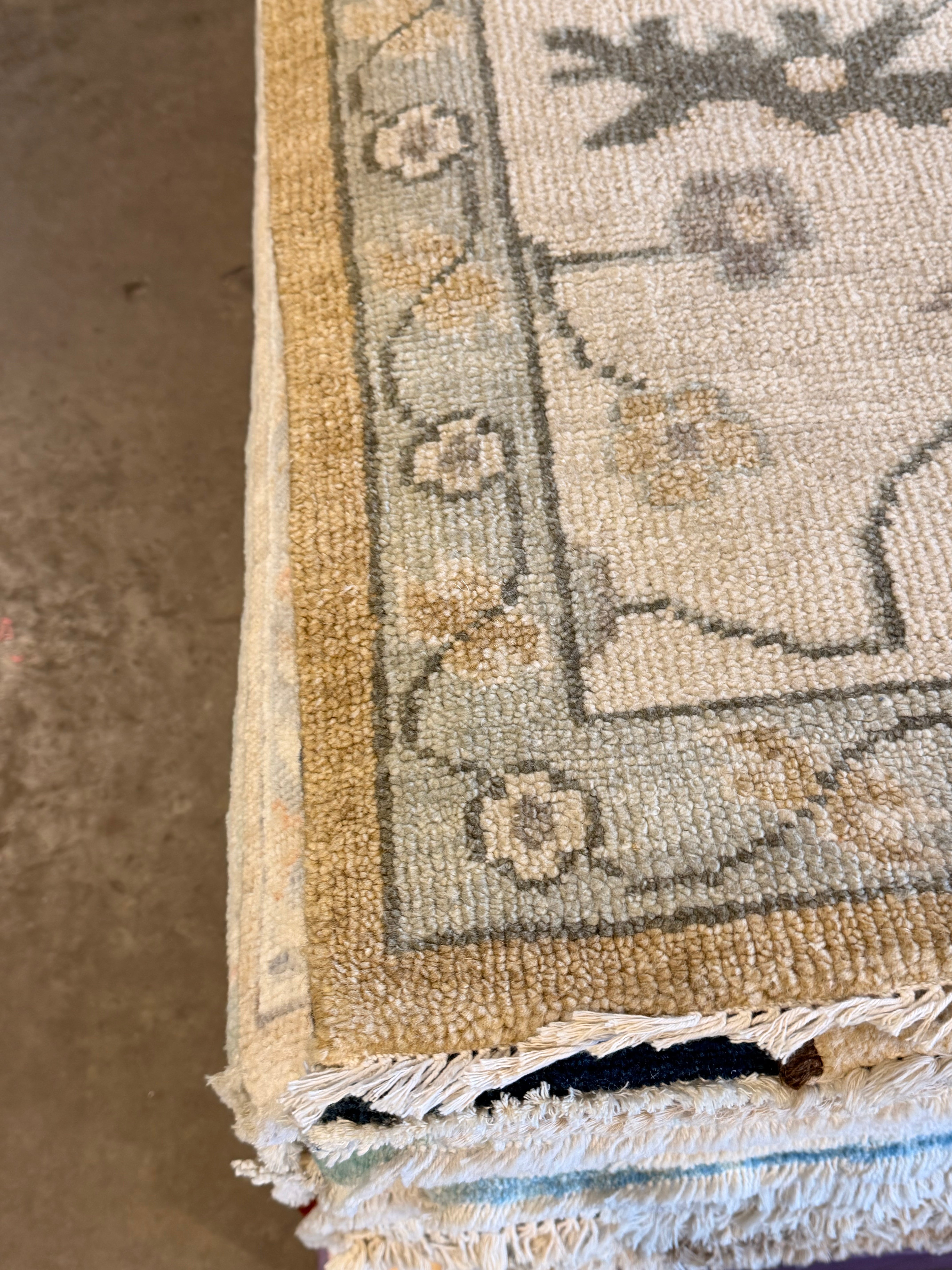 Shauna 10x14 Beige Hand-Knotted Oushak