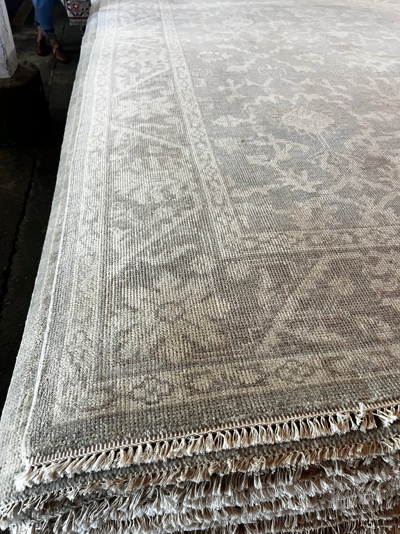 Benedetta 8x9.9 Silver & Grey Oushak | Banana Manor Rug Factory Outlet