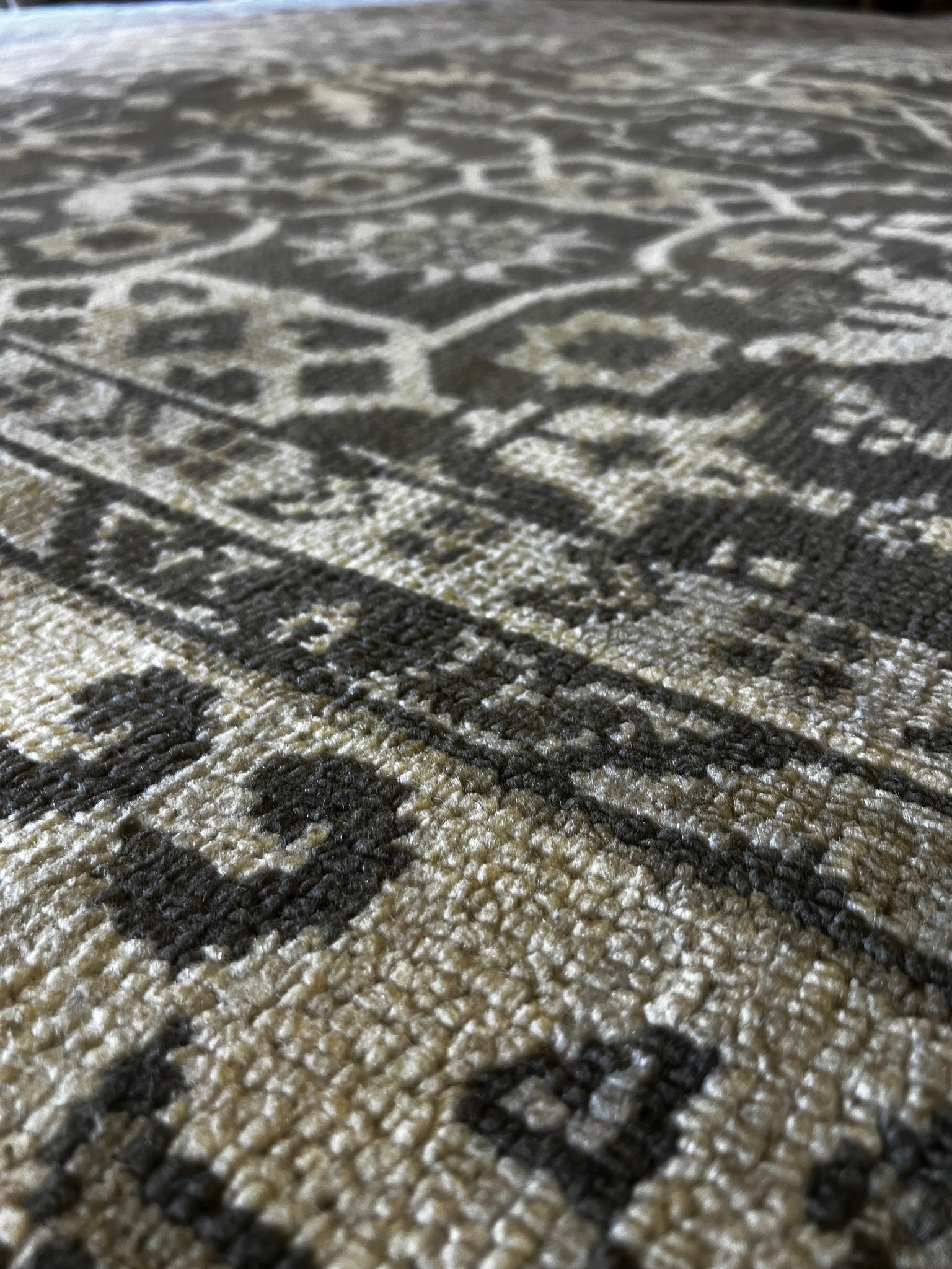 Corin 8.9x11.9 Hand-Knotted Grey & Ivory All Over | Banana Manor Rug Factory Outlet