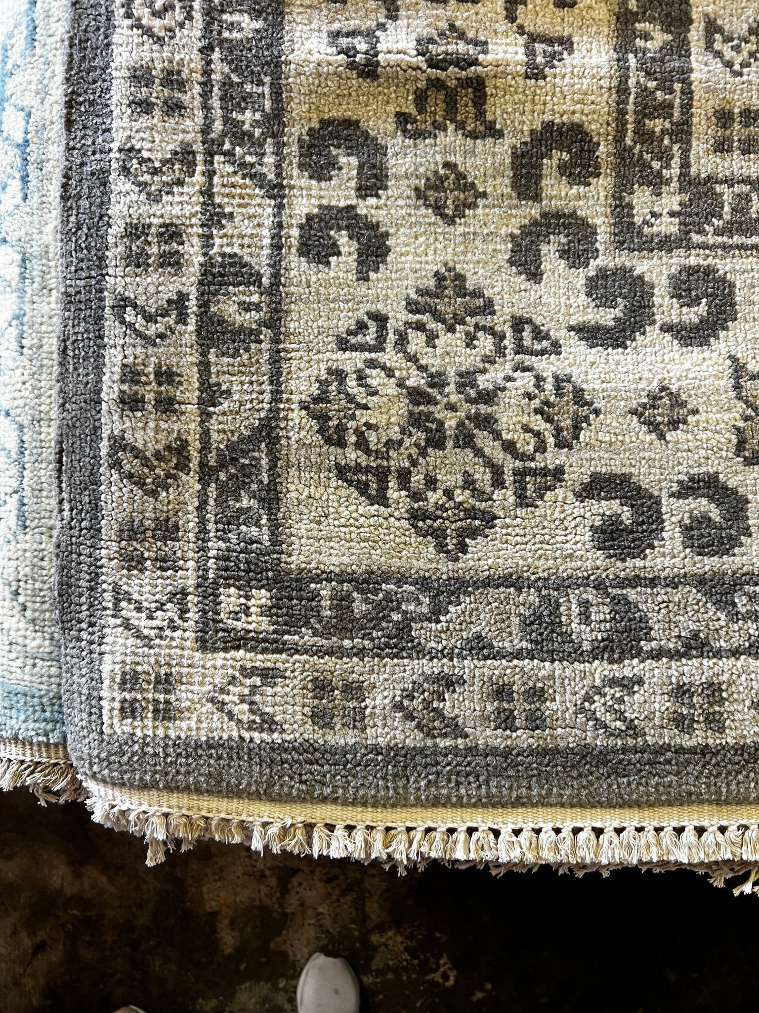 Corin 8.9x11.9 Hand-Knotted Grey & Ivory All Over | Banana Manor Rug Factory Outlet