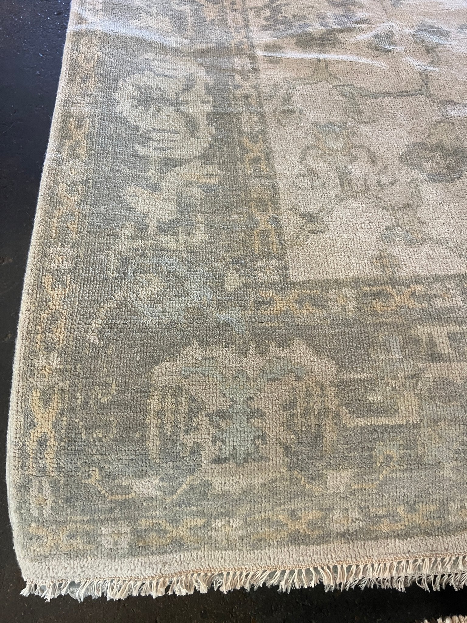 Dasha 8.0x10.3 Hand-Knotted Gray and Silver Oushak | Banana Manor Rug Factory Outlet