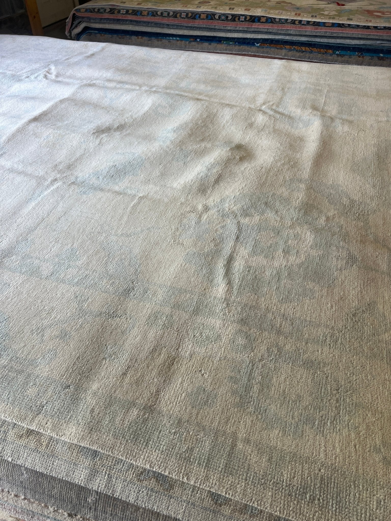 Nina 8.9x12.0 Hand-Knotted Cream and Light Blue Oushak | Banana Manor Rug Factory Outlet