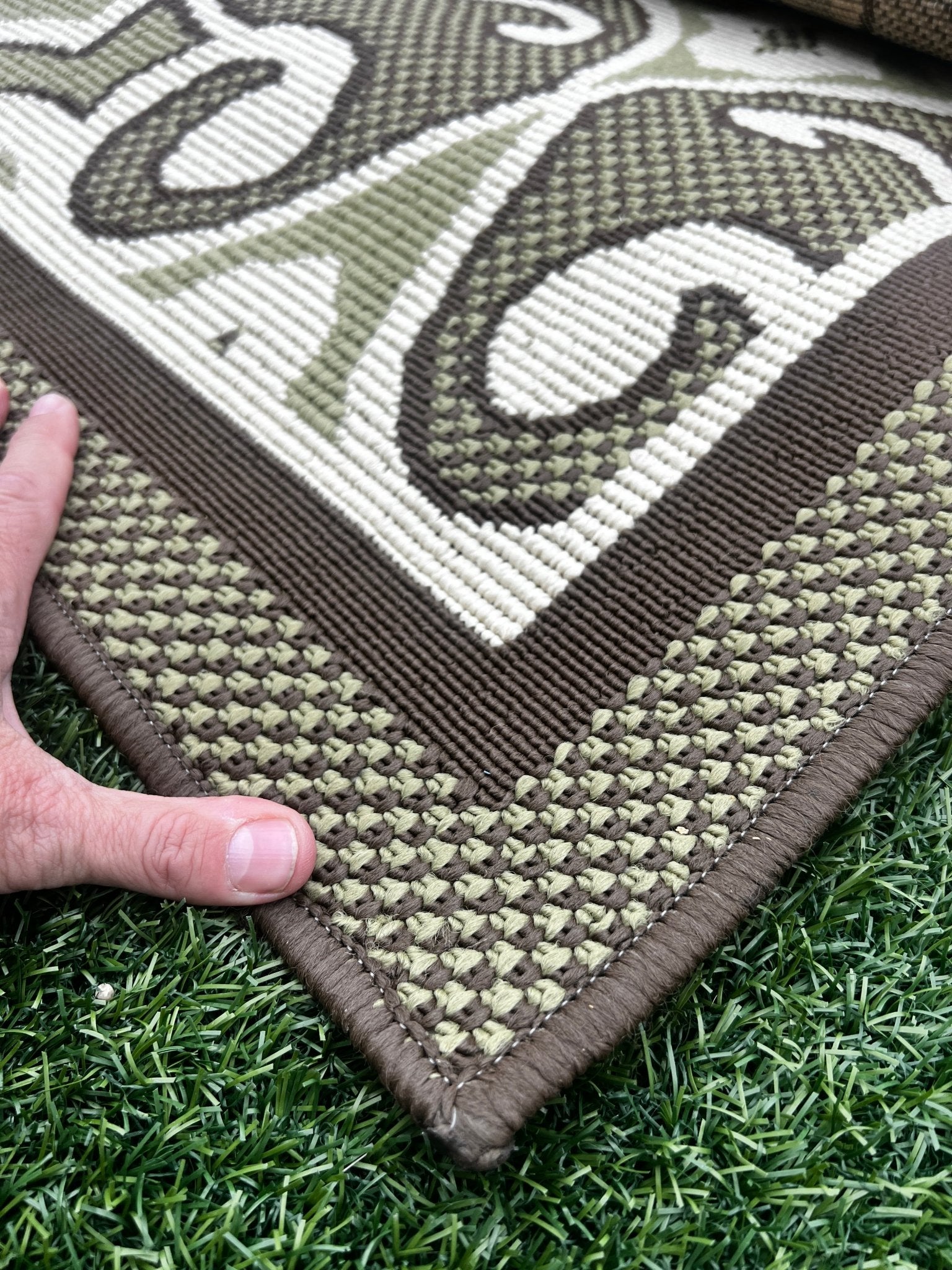 OPPORTUNITY BUY 8.6x13 Machine Made Outdoor/Indoor Rug | Banana Manor Rug Factory Outlet
