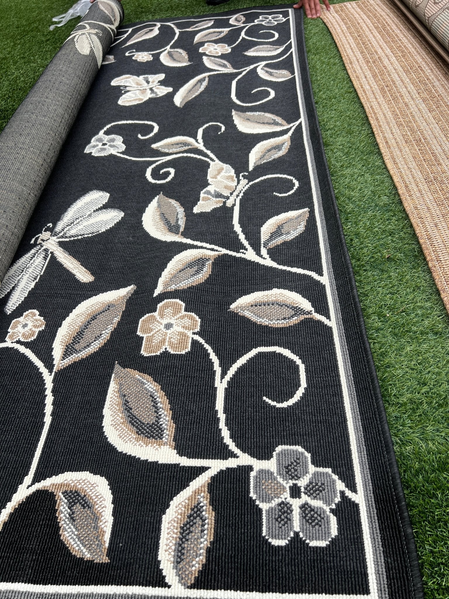 OPPORTUNITY BUY 8x10 Machine Made Outdoor/Indoor Rug | Banana Manor Rug Factory Outlet