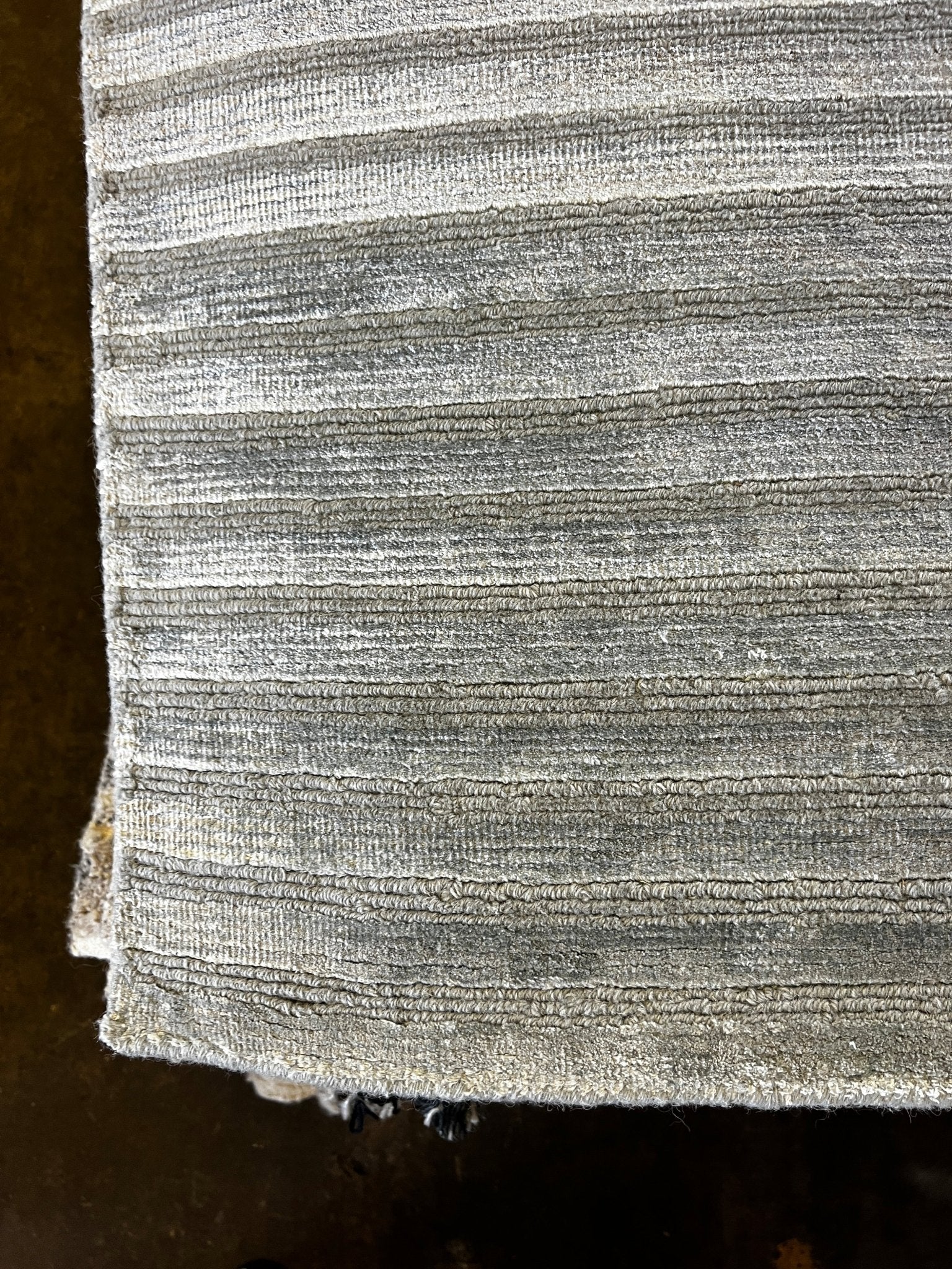 Riley 9.9x11.9 Hand-Knotted Silver & Grey Loop Cut | Banana Manor Rug Factory Outlet