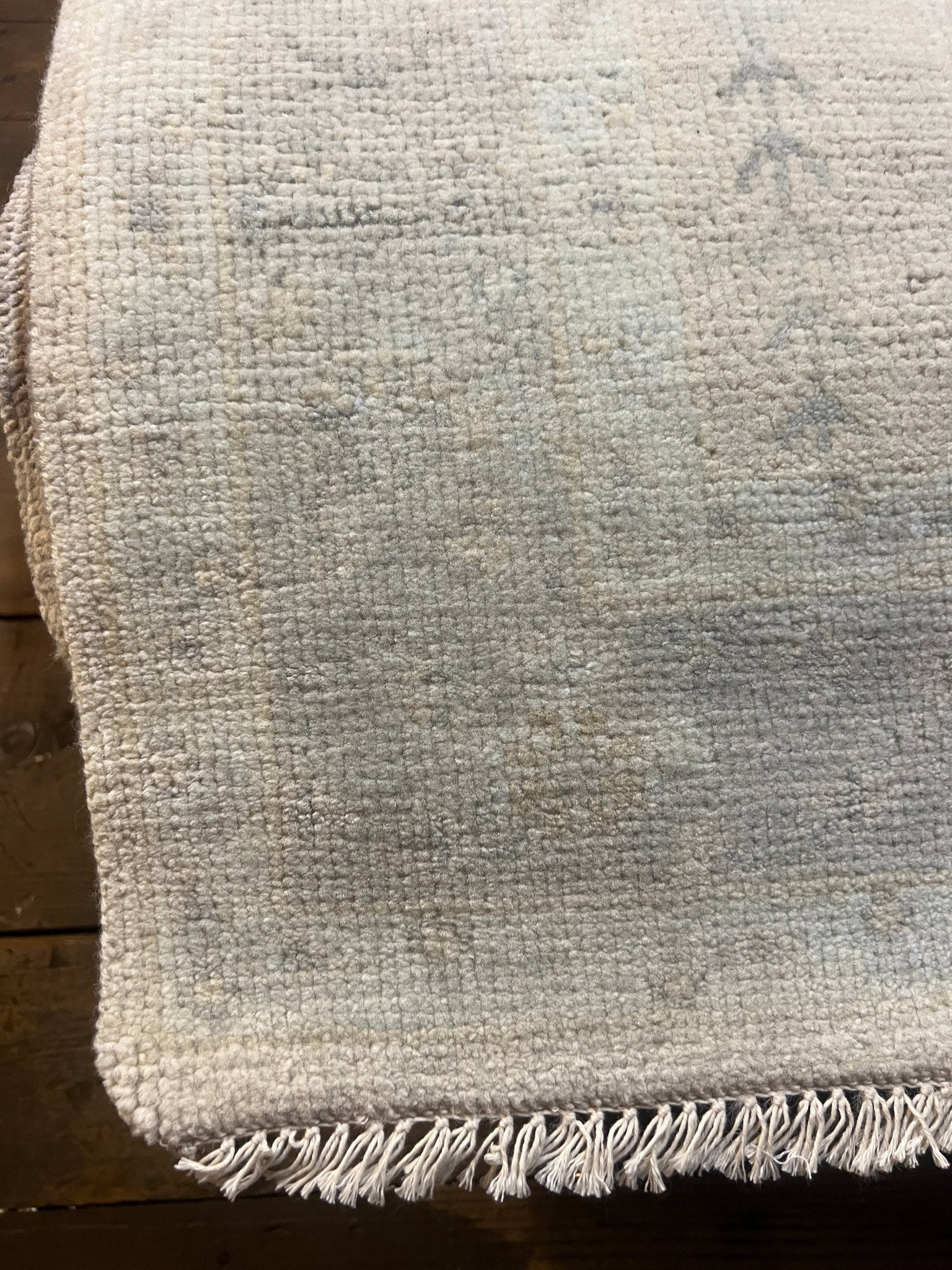 Sally 4.0x6.3 Hand-Knotted Cream and Blue Oushak | Banana Manor Rug Factory Outlet