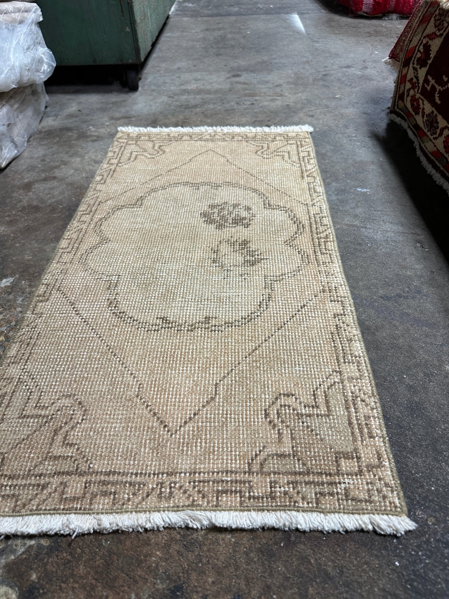 Vintage 1.6x2.11 Grey and Brown Turkish Oushak Small Rug | Banana Manor Rug Factory Outlet