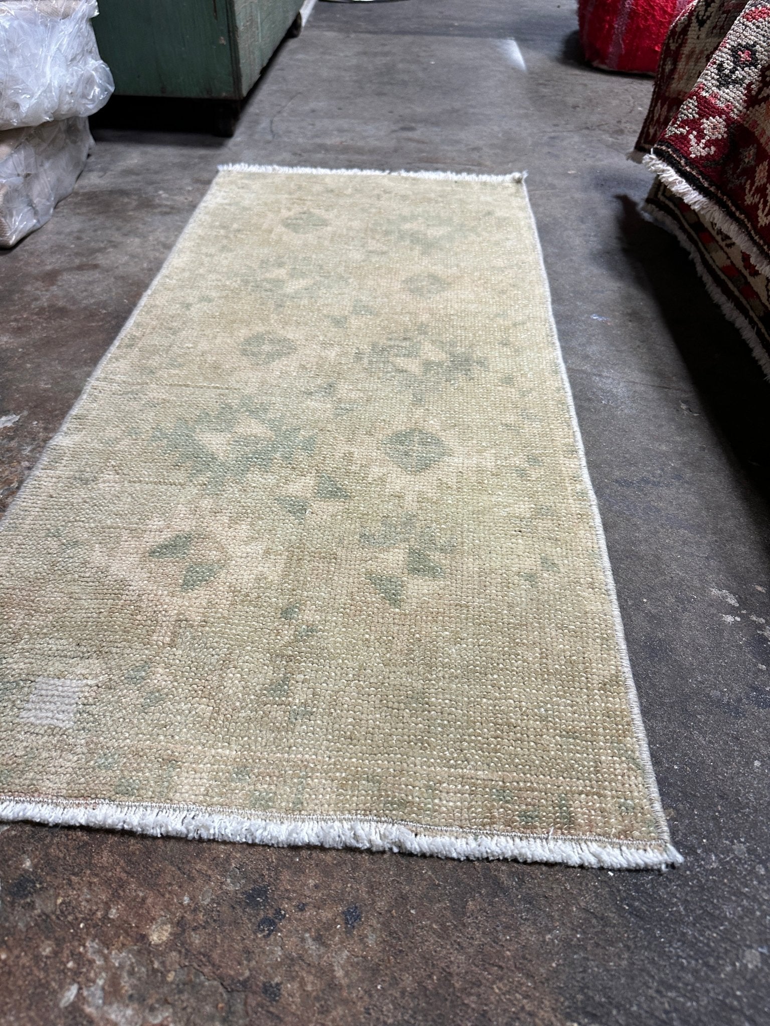 Vintage 1.6x3.5 Turkish Oushak Beige and Gray Small Rug | Banana Manor Rug Factory Outlet