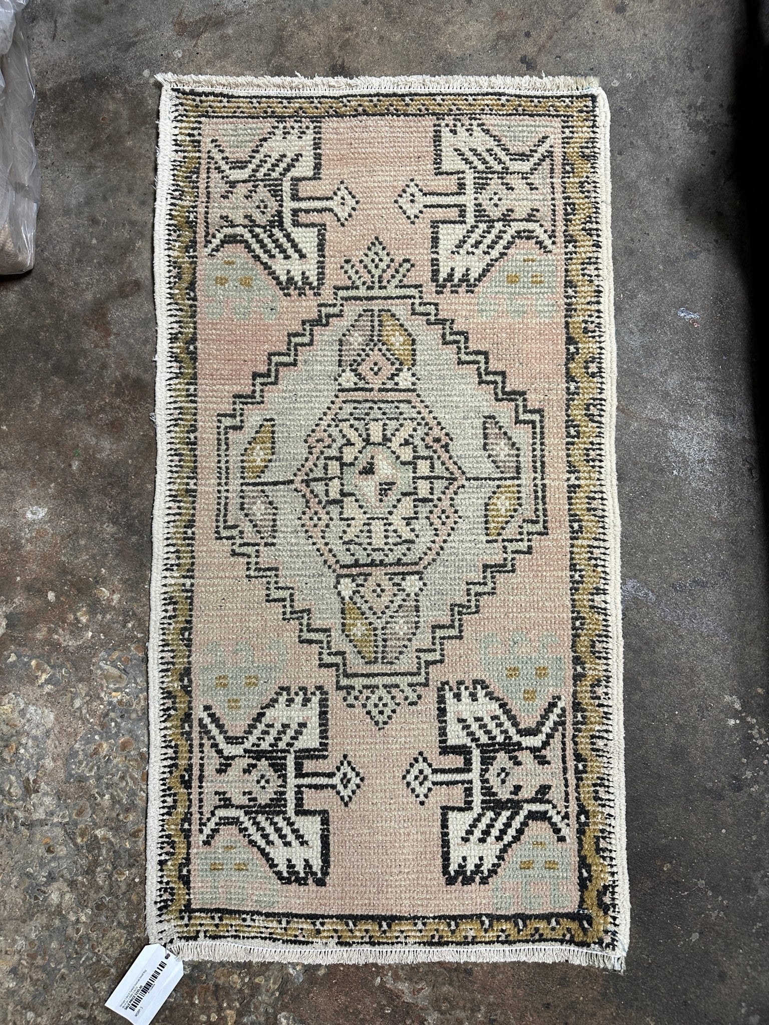 Vintage 1.8x3.2 Turkish Oushak Light Pink and Silver Small Rug | Banana Manor Rug Factory Outlet