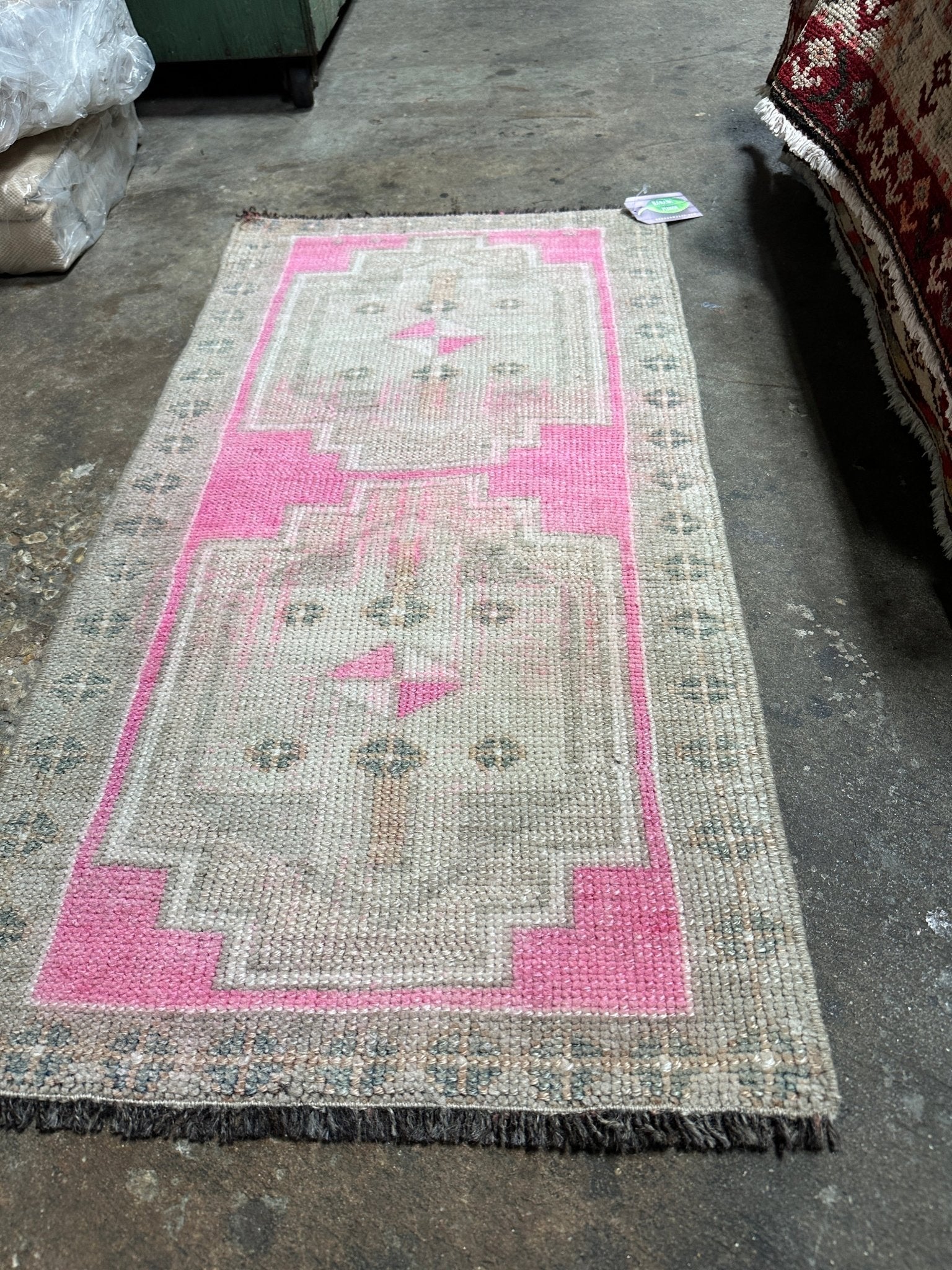 Vintage 1.8x3.3 Turkish Oushak Pink and Beige Small Rug | Banana Manor Rug Factory Outlet