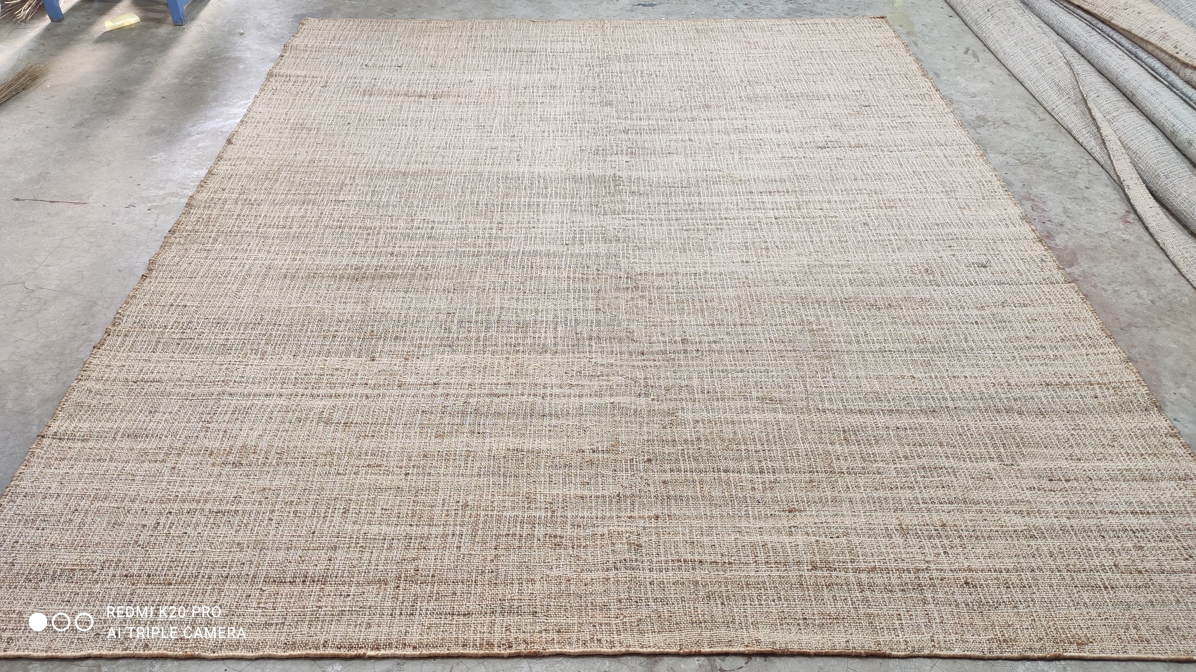 Gish Bac Handwoven Natural Jute Rug