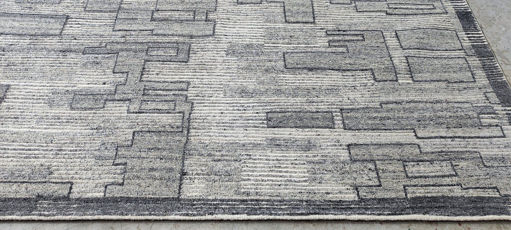 Adriano 10.3x14 Hand-Knotted Silver & Grey Modern | Banana Manor Rug Factory Outlet