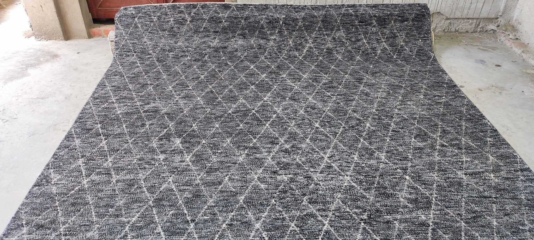 Adriano 8x10 Hand-Knotted Dark Grey Cut Pile | Banana Manor Rug Factory Outlet