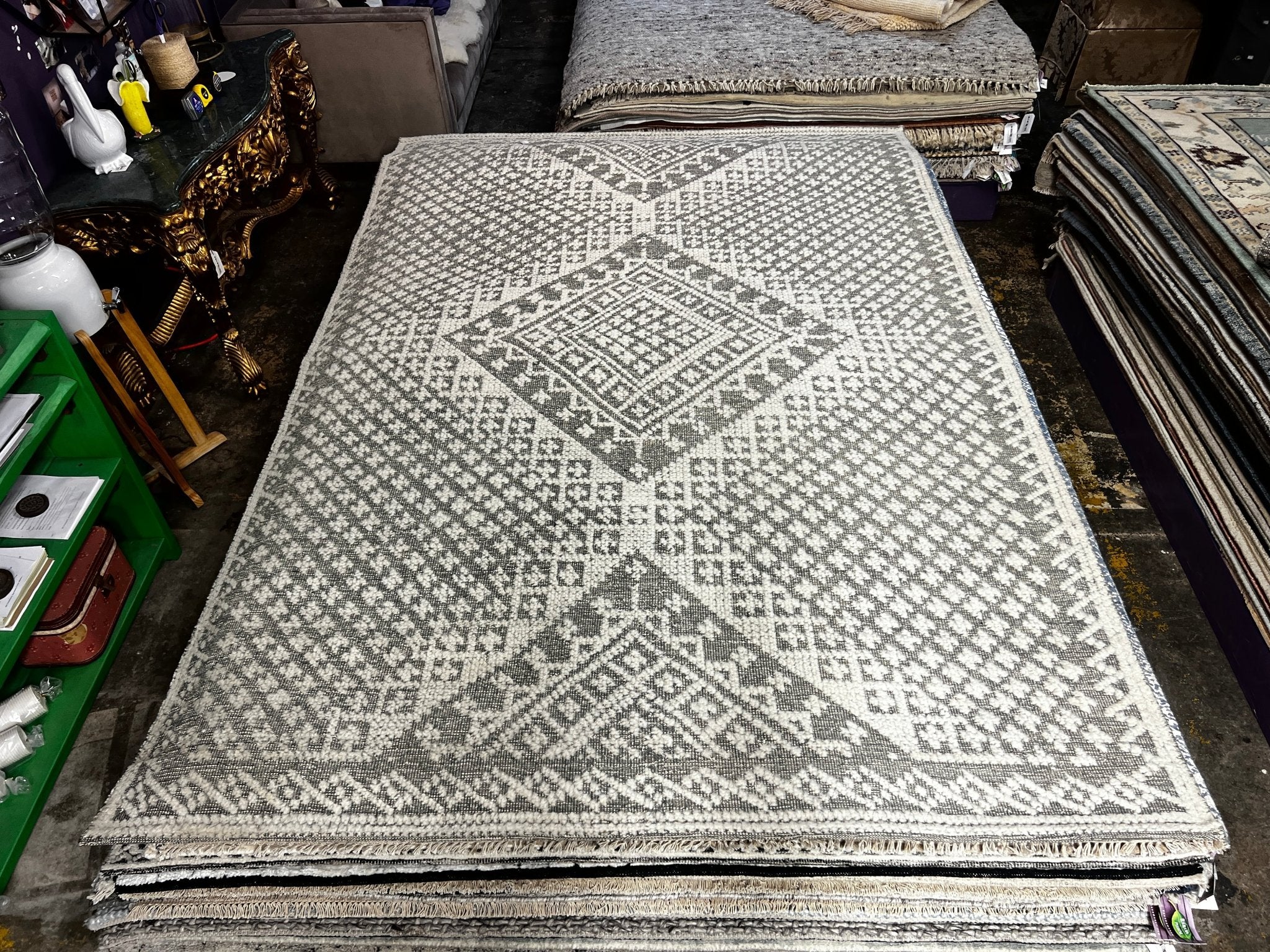 Alejandro 6.3x9 Hand-Knotted Ivory & Grey Cut Pile | Banana Manor Rug Factory Outlet