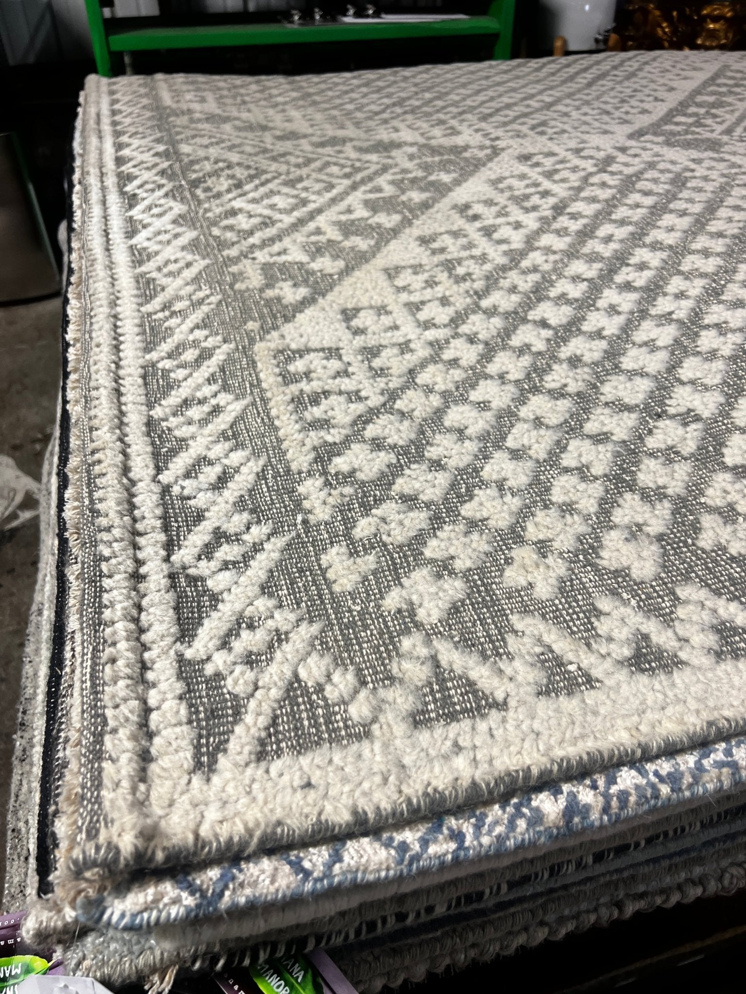 Alejandro 6.3x9 Hand-Knotted Ivory & Grey Cut Pile | Banana Manor Rug Factory Outlet