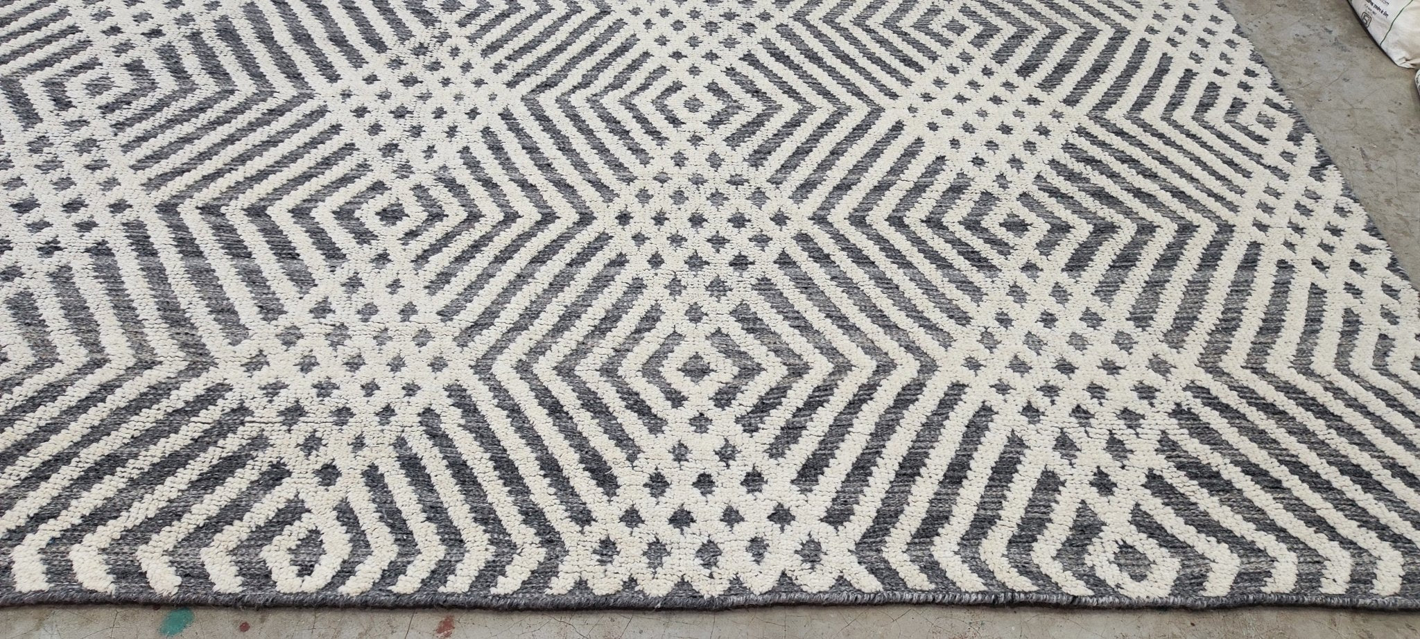 Alex Sparrow Hand-Knotted Modern Rug Ivory and Grey High-Low 9x12 | Banana Manor Rug Company