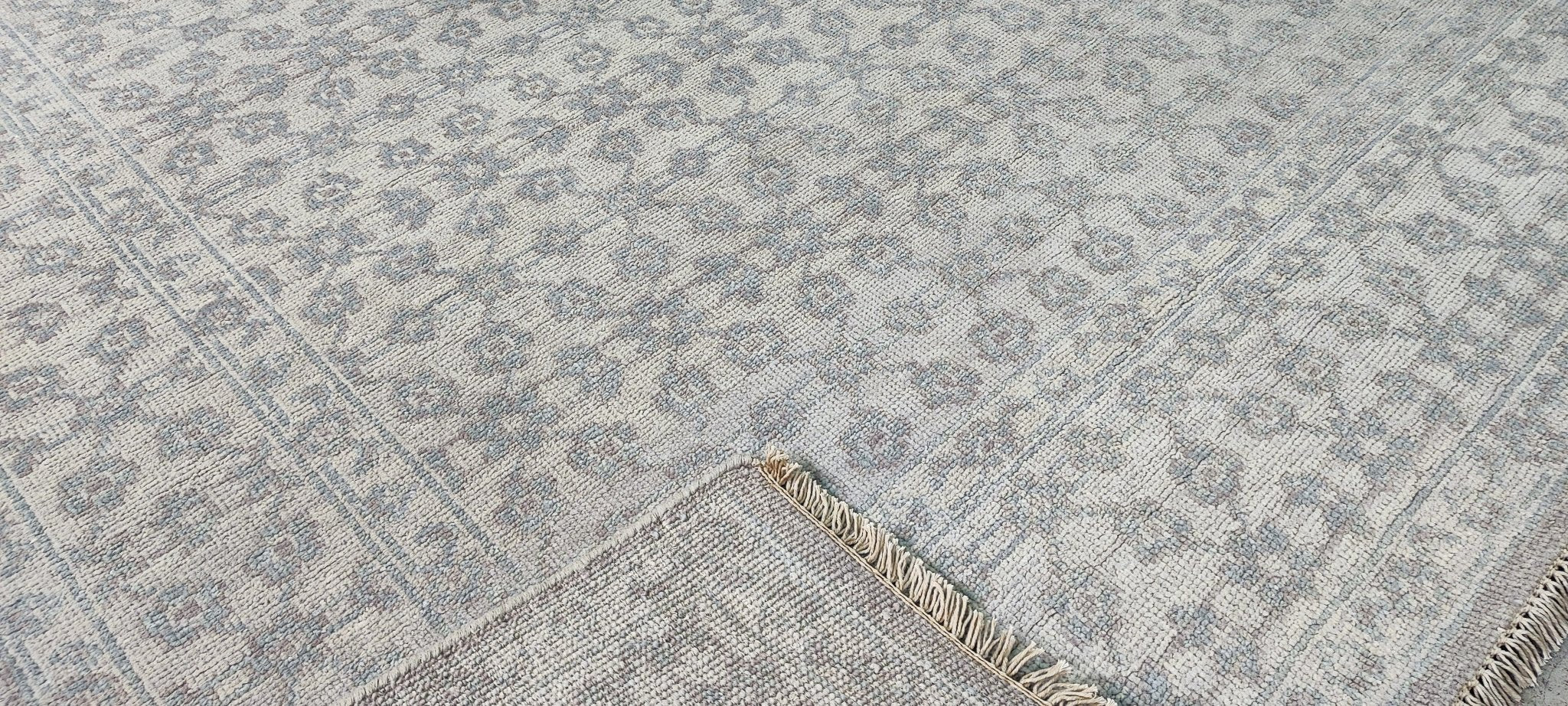 Amilee Wendt Silver and Grey Hand-Knotted Lichi Rug 6x8.9 | Banana Manor Rug Company