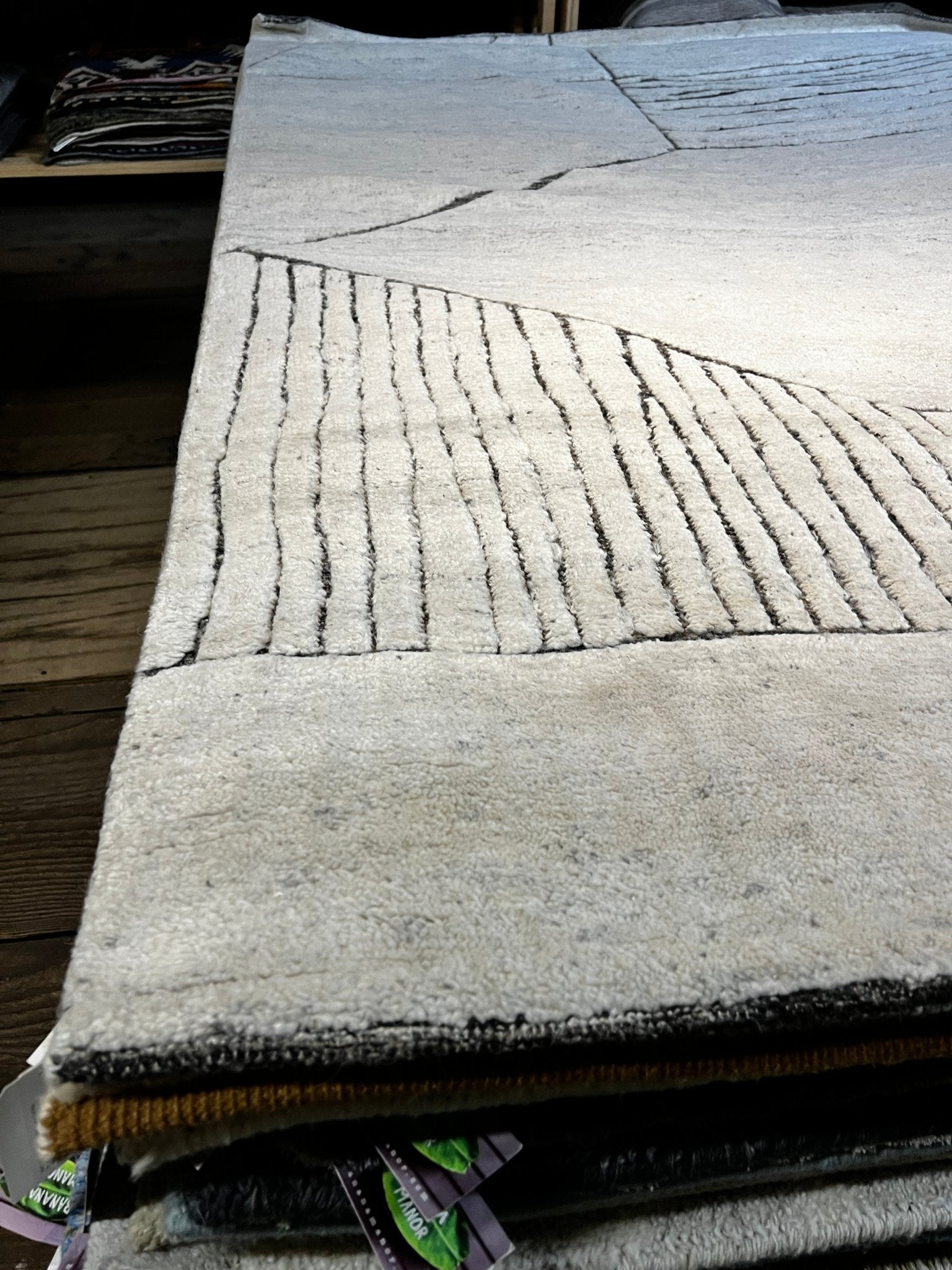 Anderson 5.9x7.9 Hand-Knotted Grey & Ivory Cut Pile | Banana Manor Rug Factory Outlet