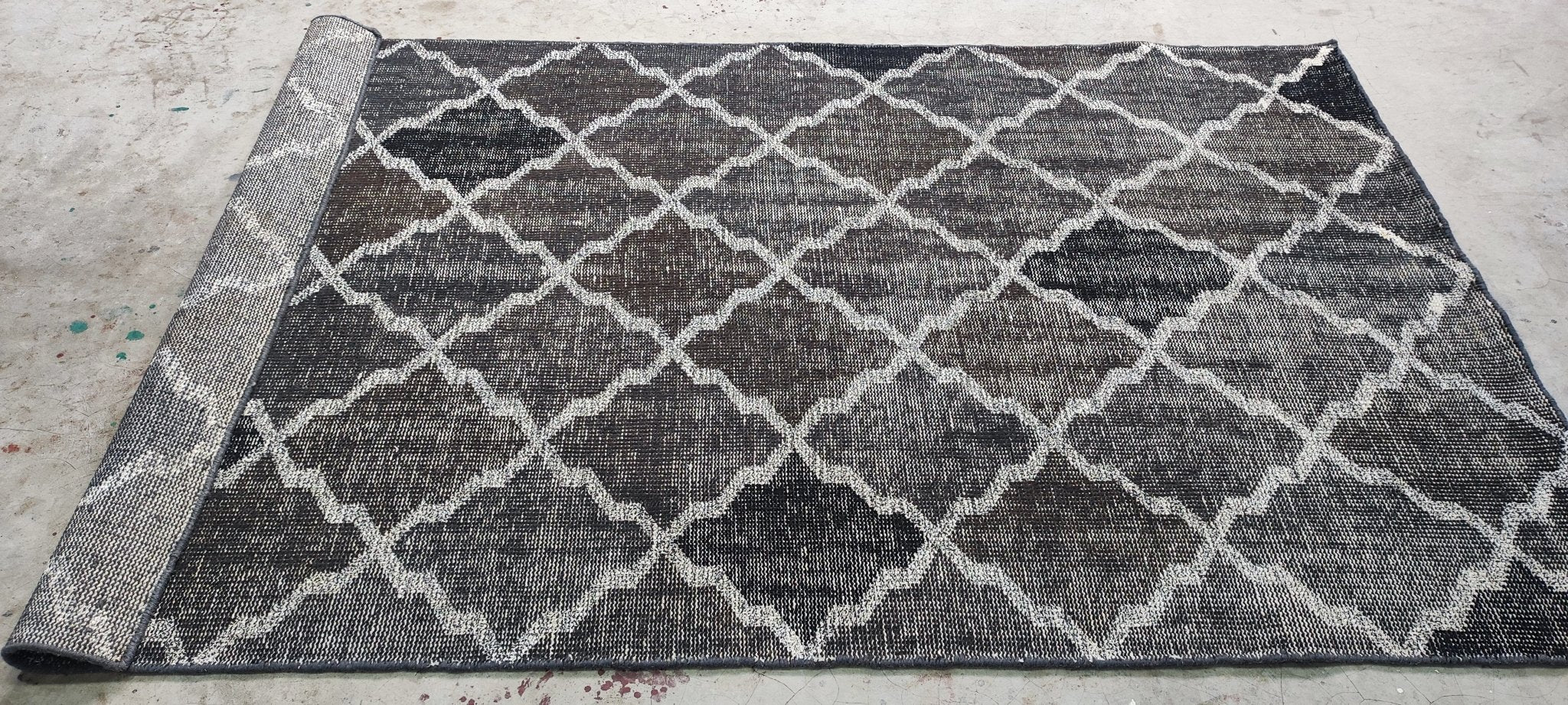 Aneomone Wille Vage Black Hand-Knotted Rug 4.9x7.9 | Banana Manor Rug Company
