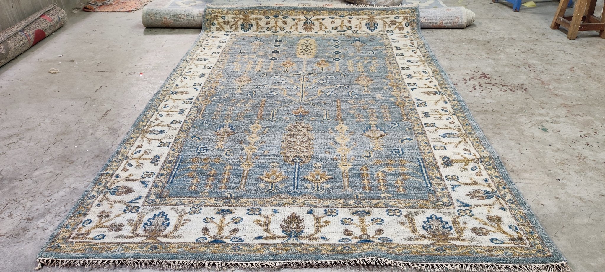Anne Williams Blue and Ivory Hand-Knotted Oushak Rug 6x9 | Banana Manor Rug Company